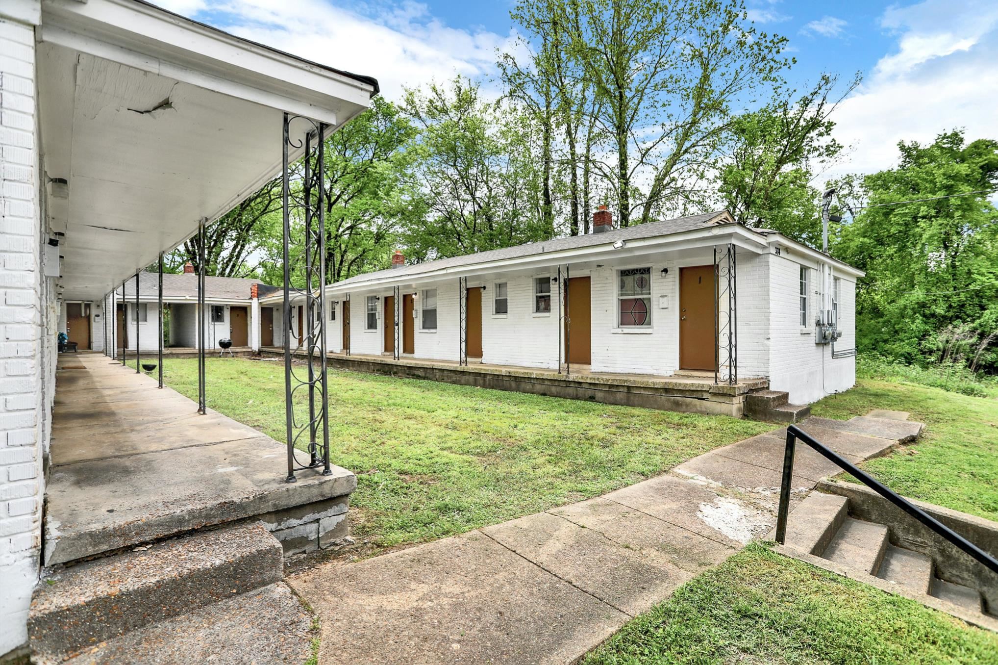 374 N Dunlap St Property Photo 18