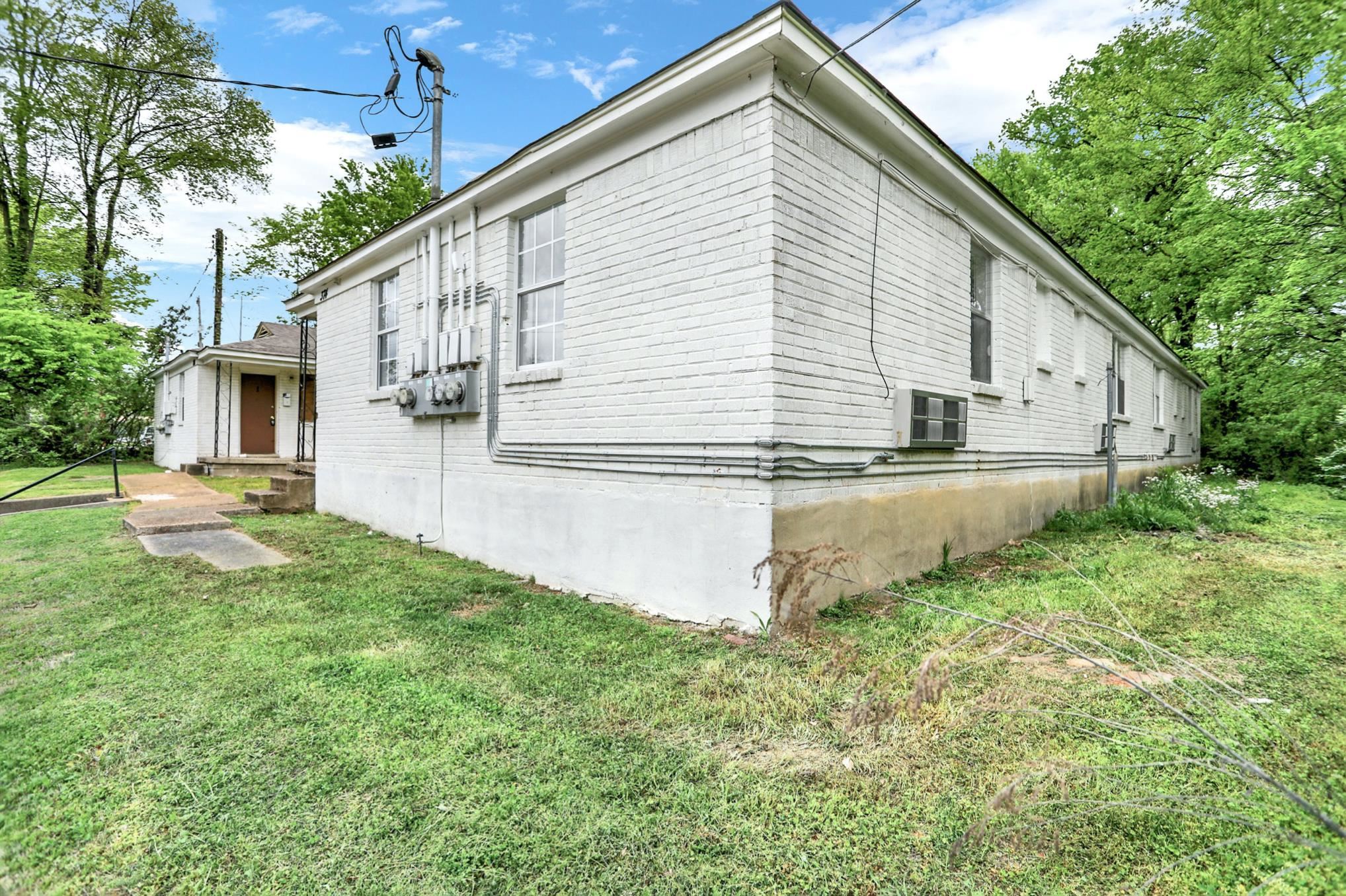 374 N Dunlap St Property Photo 19