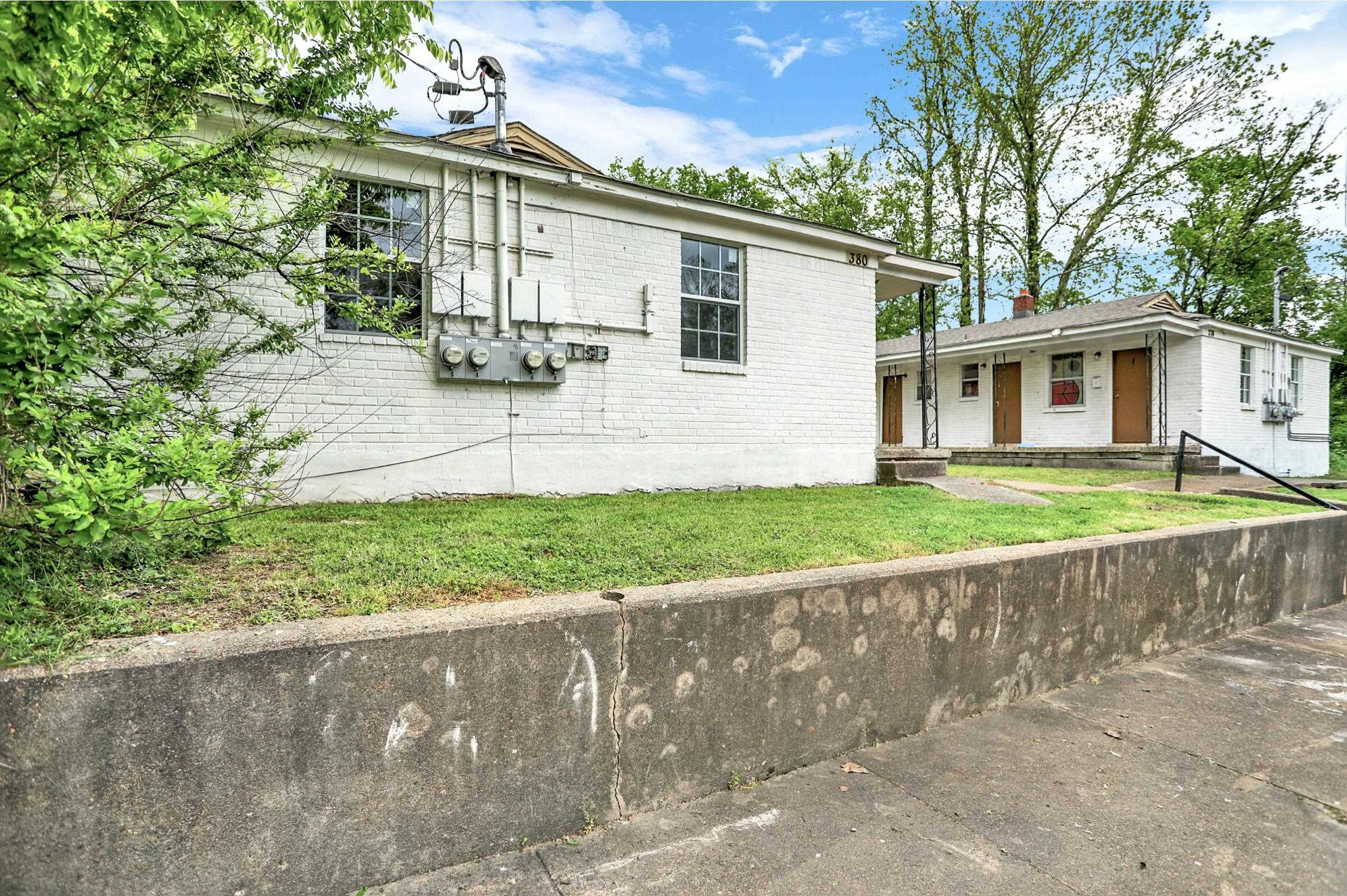 374 N Dunlap St Property Photo 20