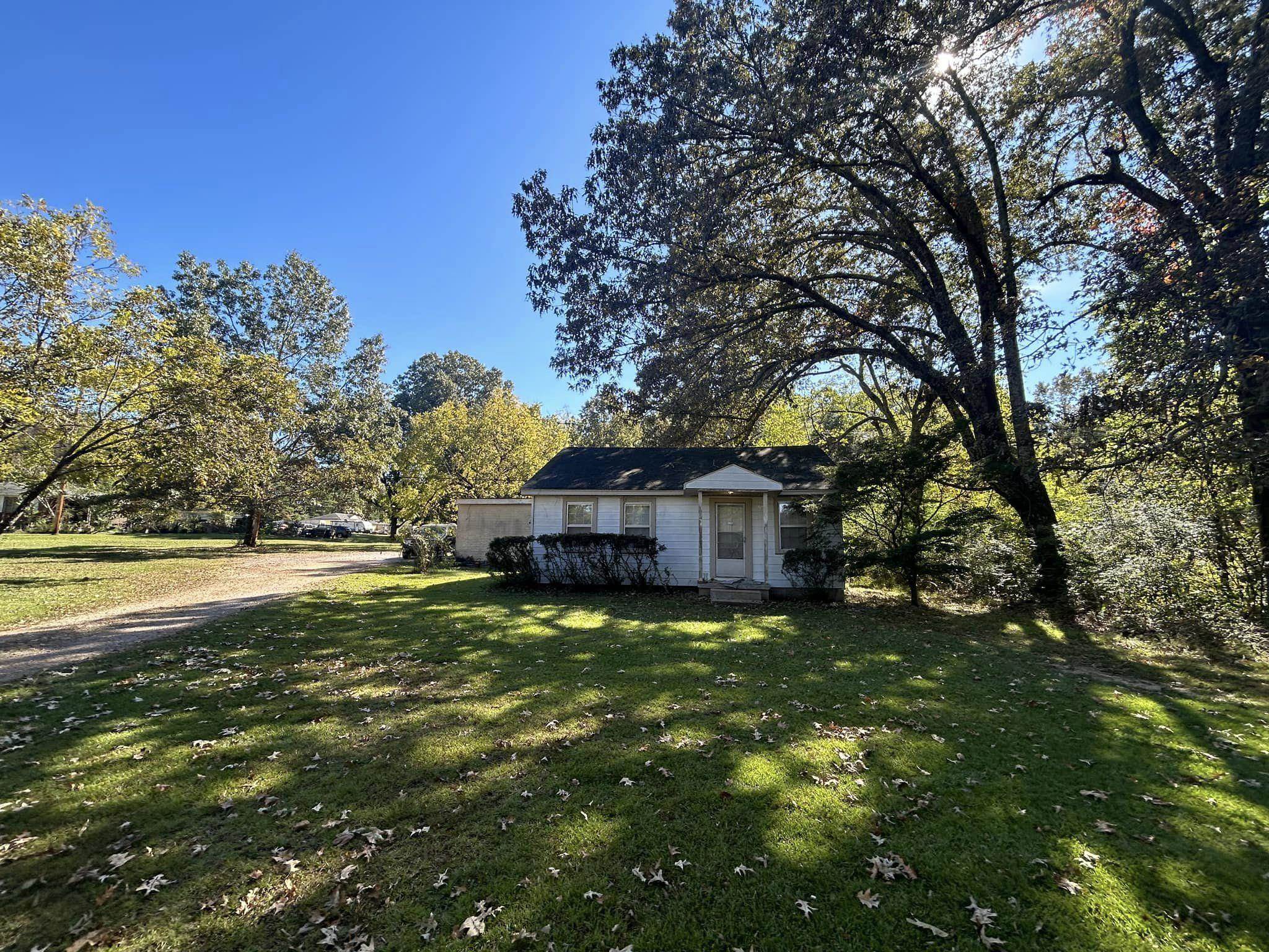 11361 Macon Rd Property Photo 2