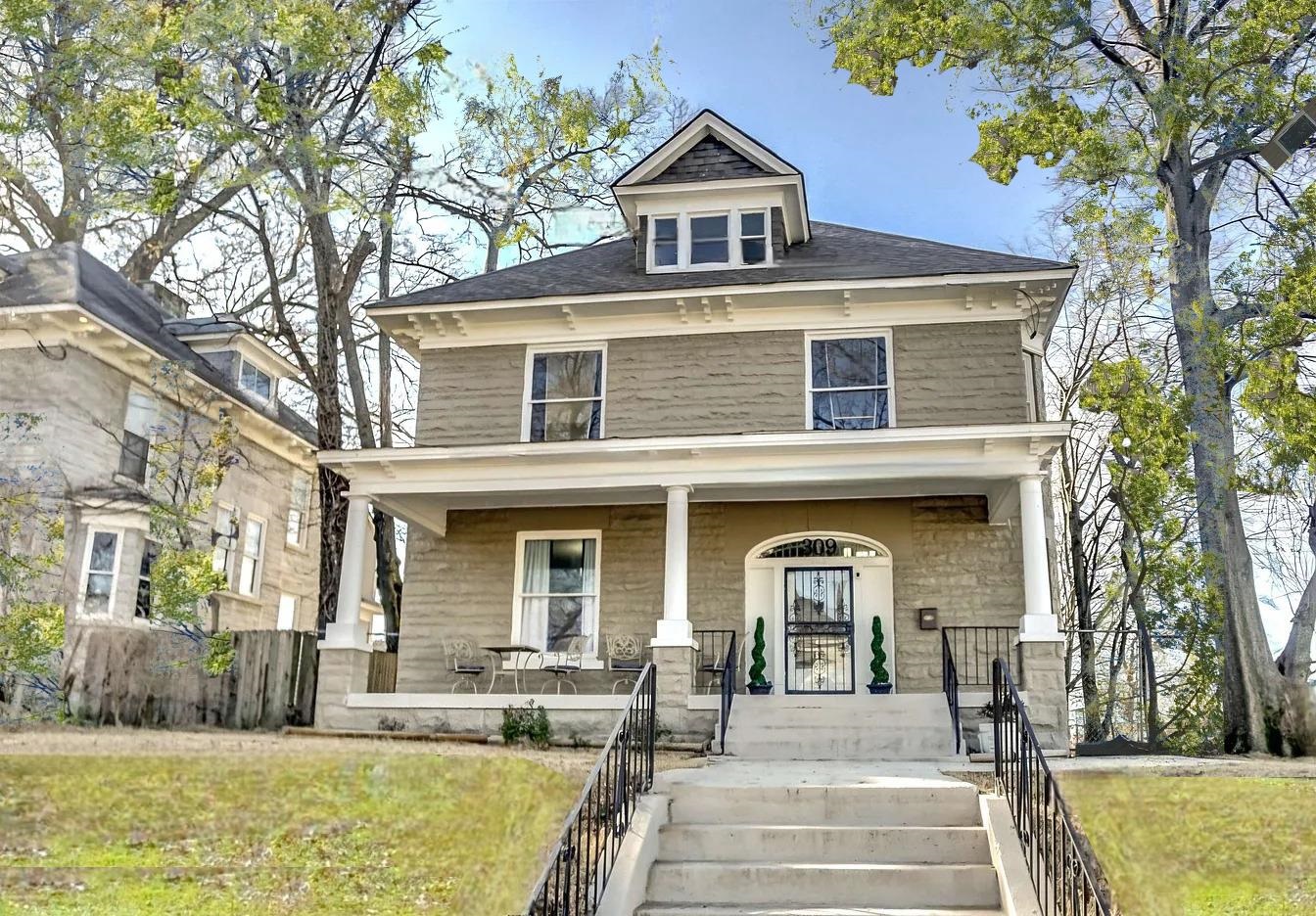 309 S Dudley St Property Photo 1