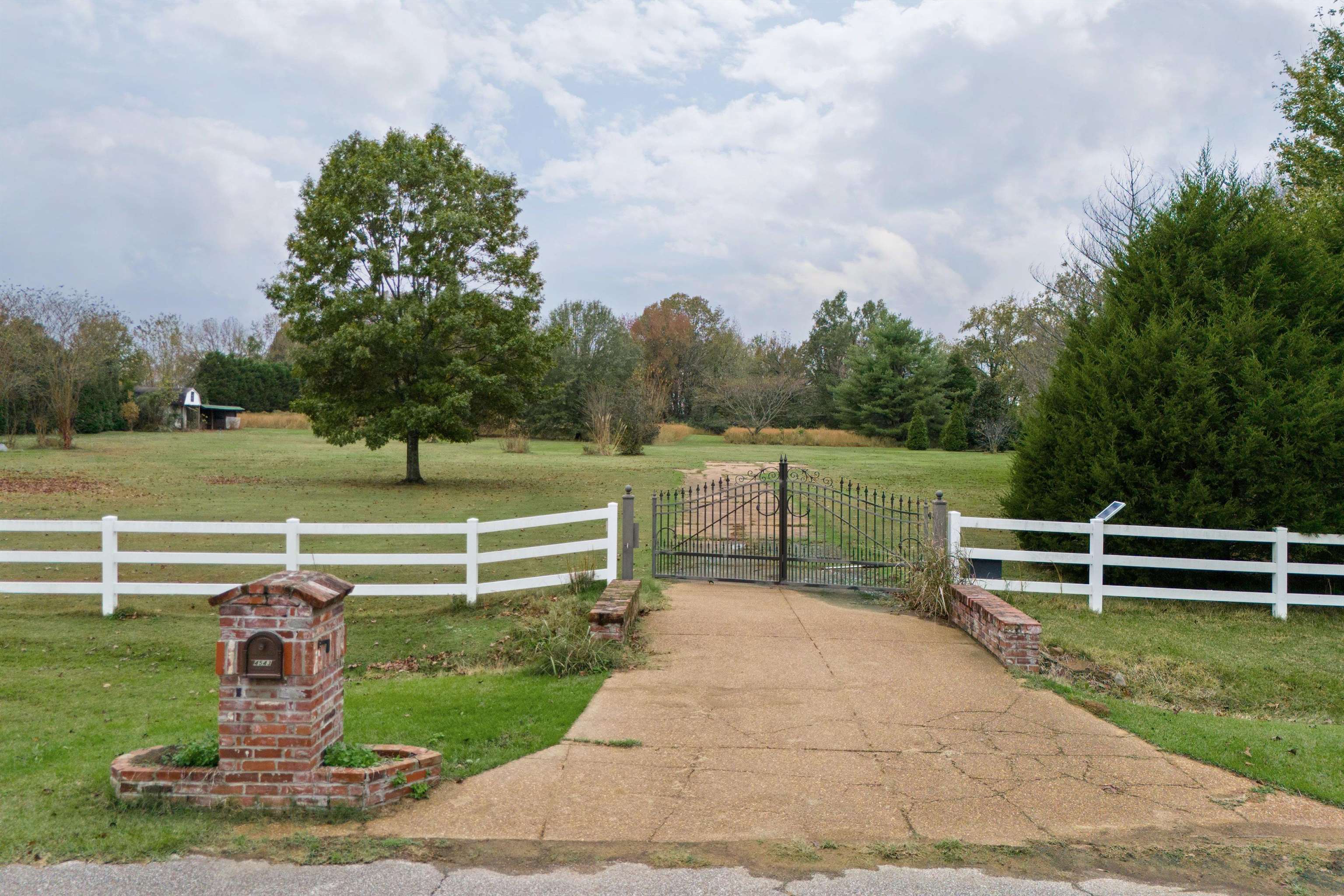 4543 Planters Trace Ln Property Photo 24