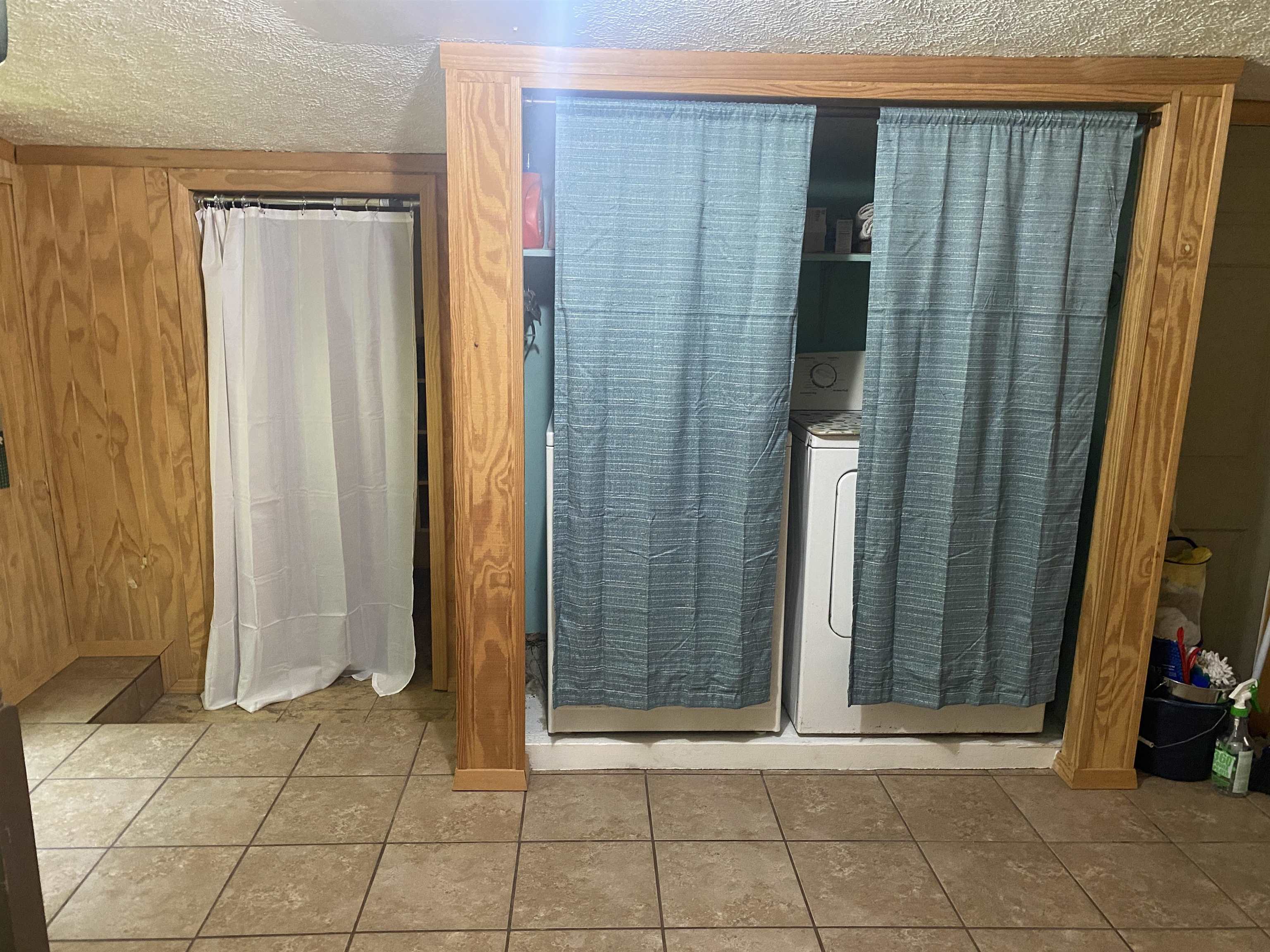 1605 Hurricane Dr Property Photo 17