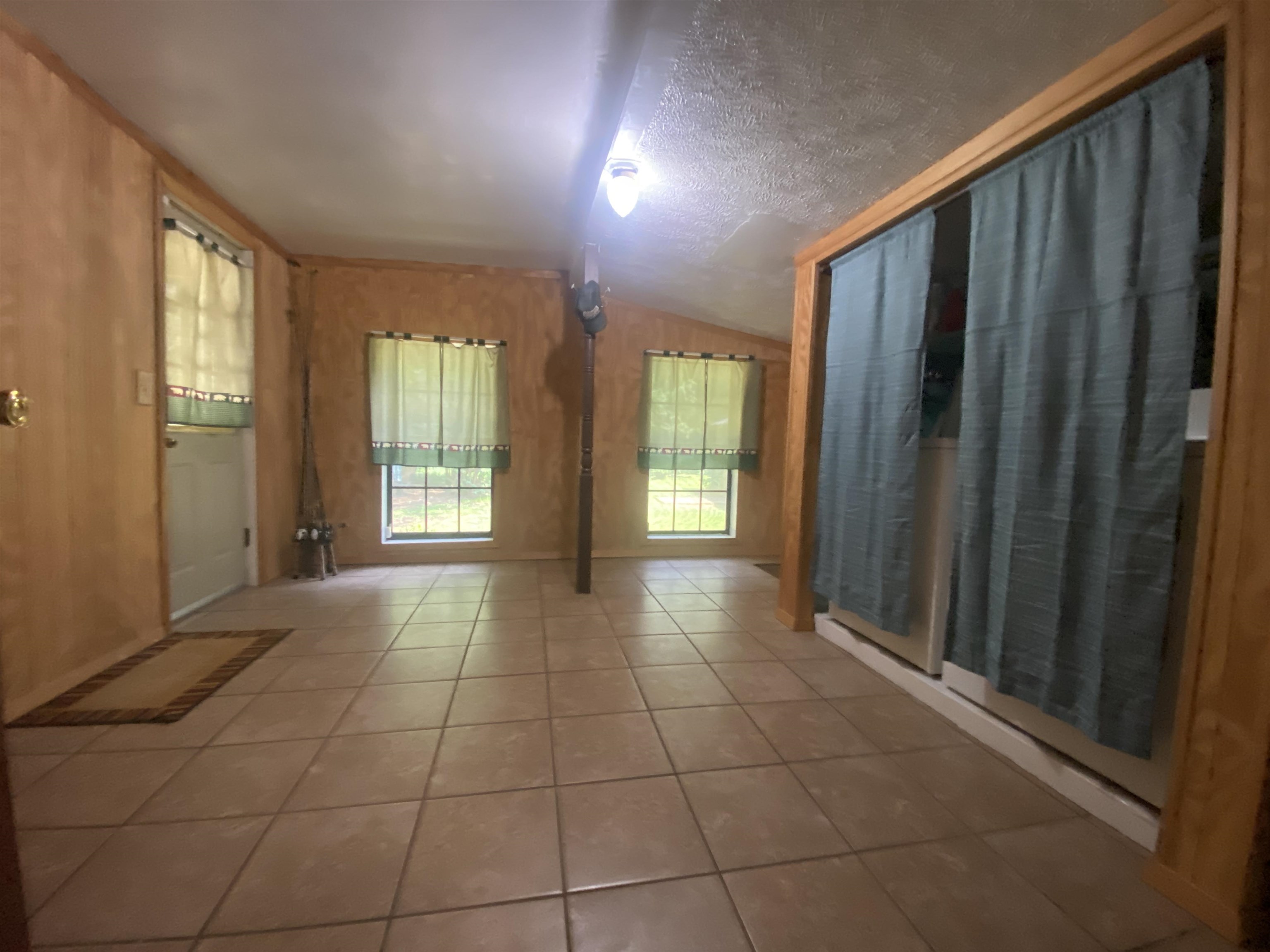 1605 Hurricane Dr Property Photo 18