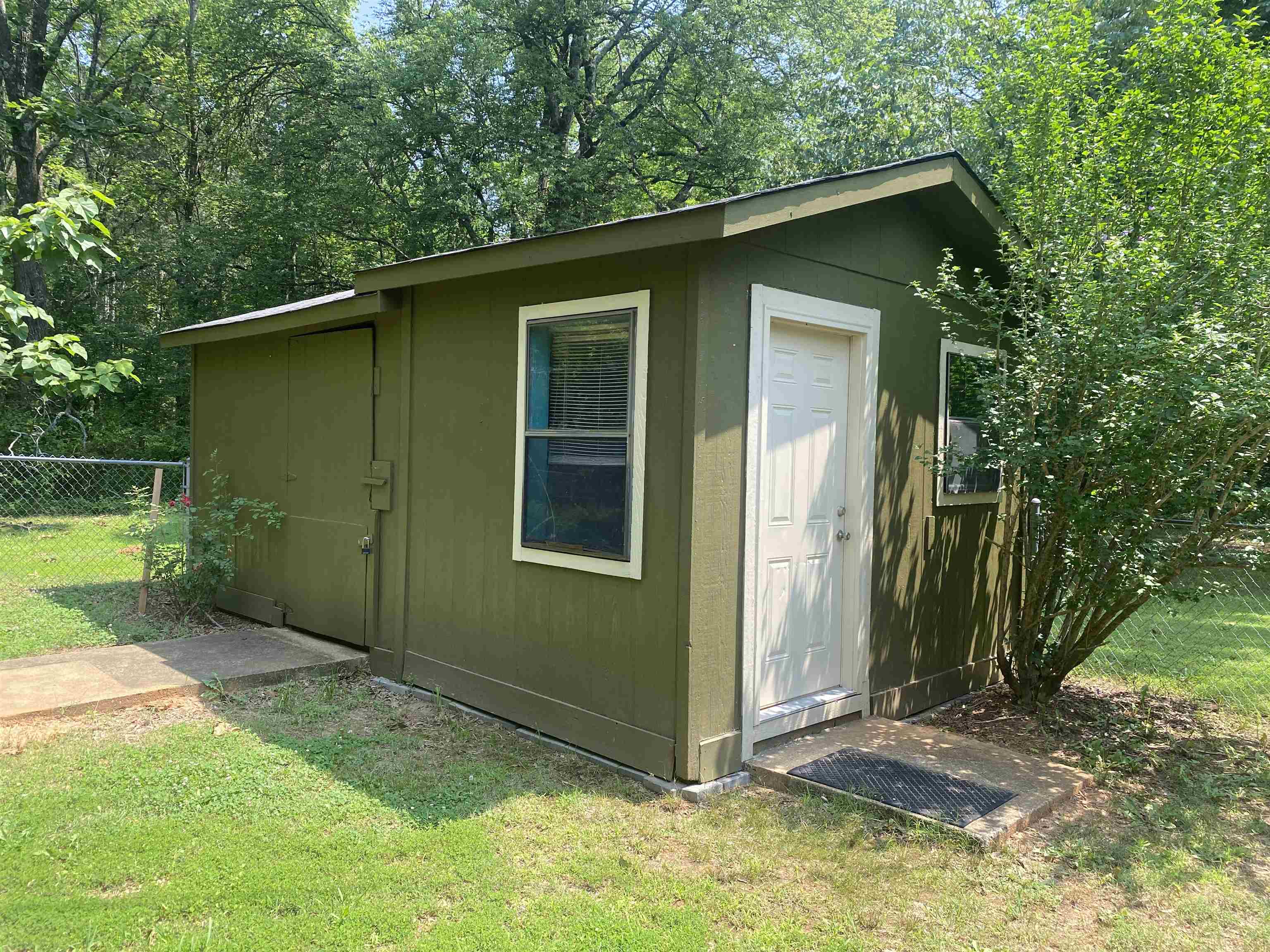 1605 Hurricane Dr Property Photo 35