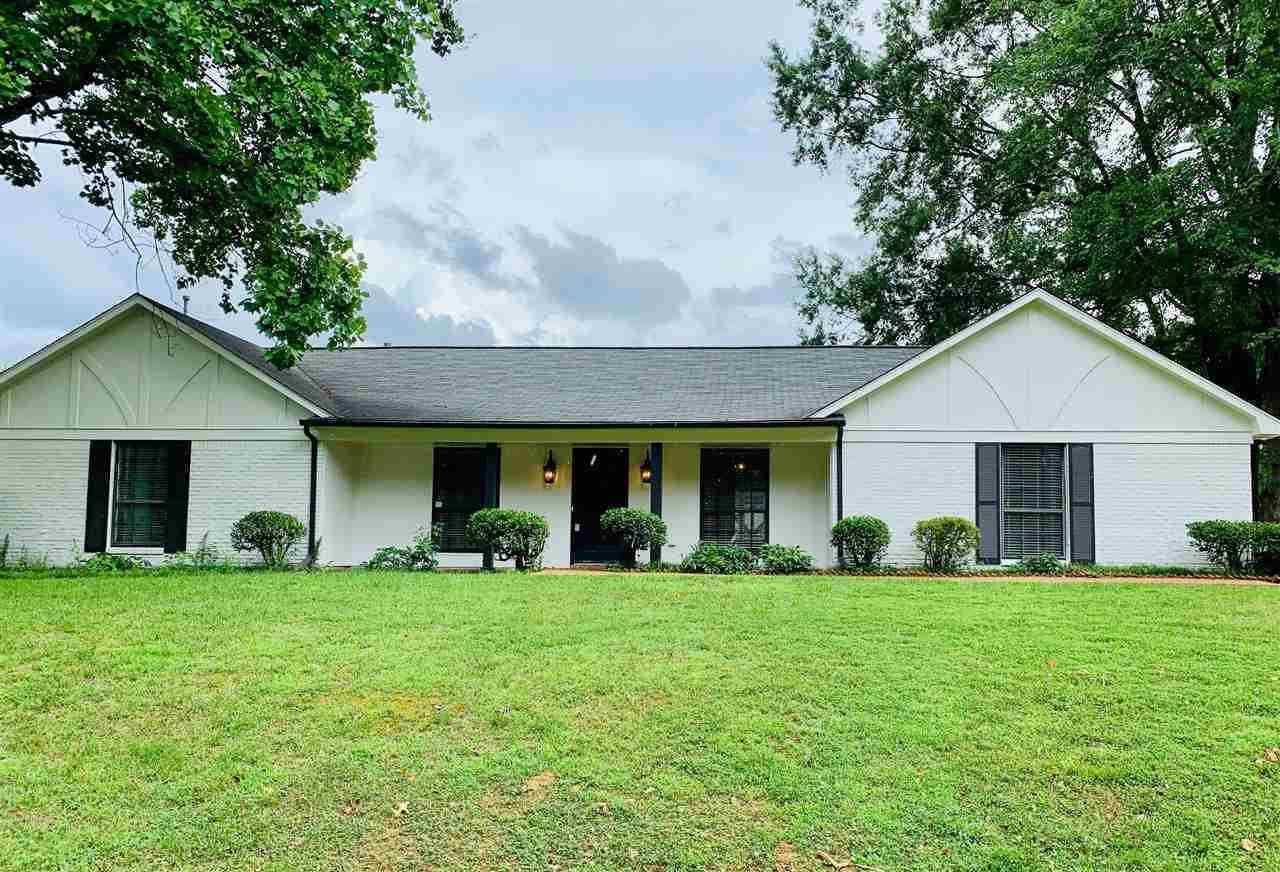 1764 Chertsy Dr Property Photo 1
