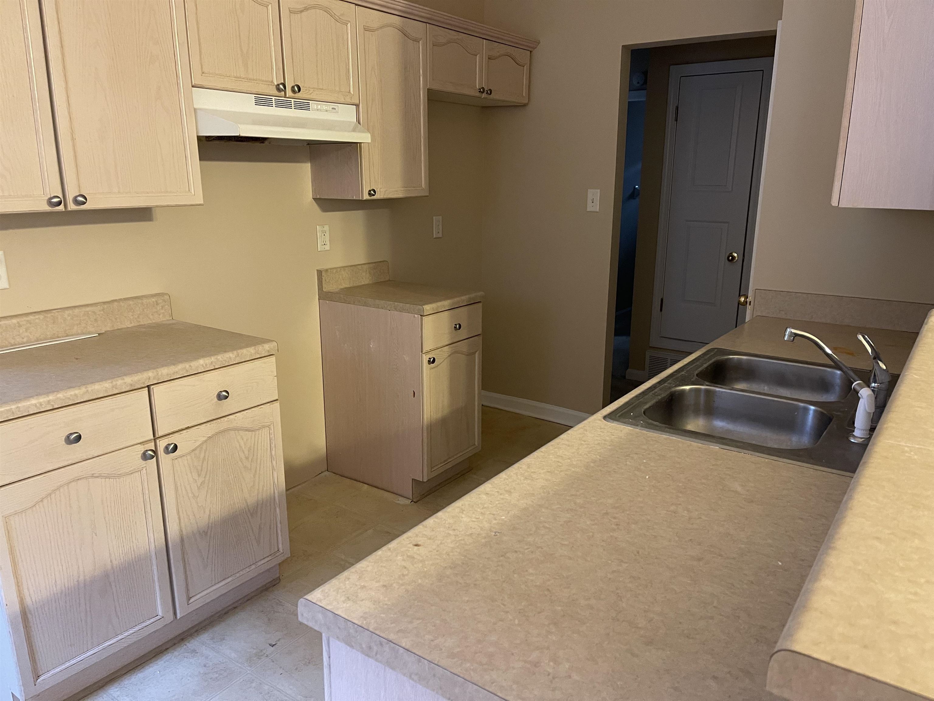 7486 Dalwhinnie Trl Property Photo 5
