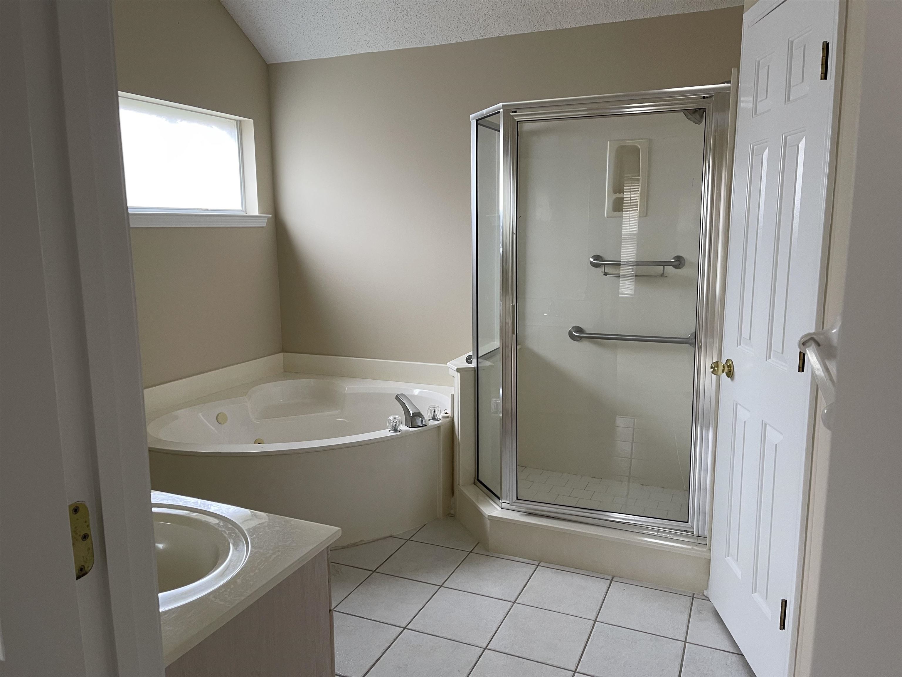 7486 Dalwhinnie Trl Property Photo 9
