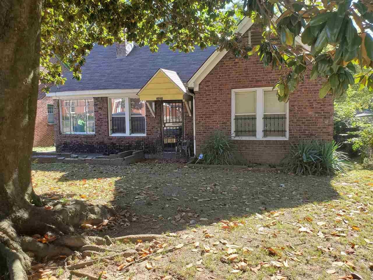 2421 Arlington Ave Property Photo 1