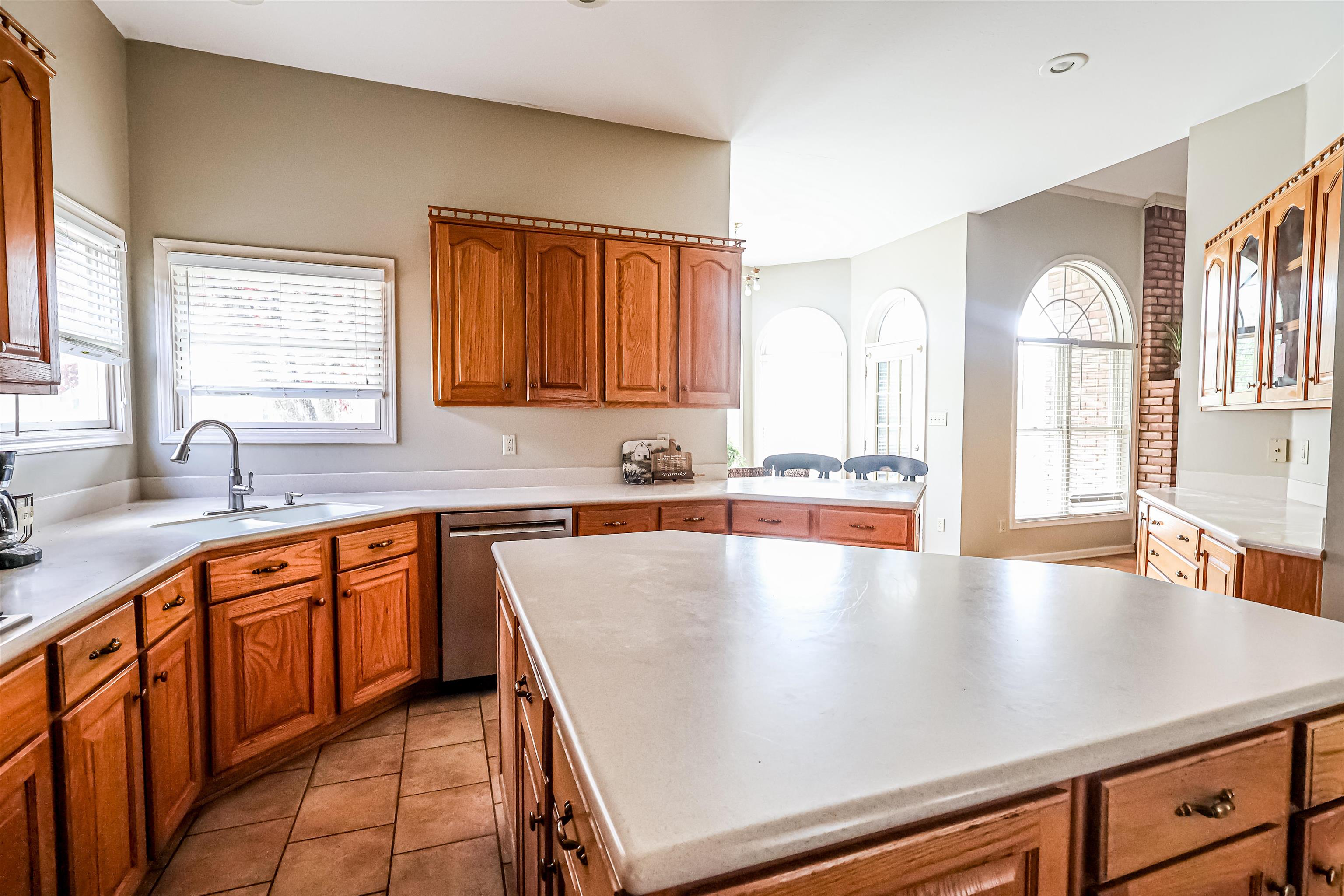 121 Reed Cir Property Photo 4