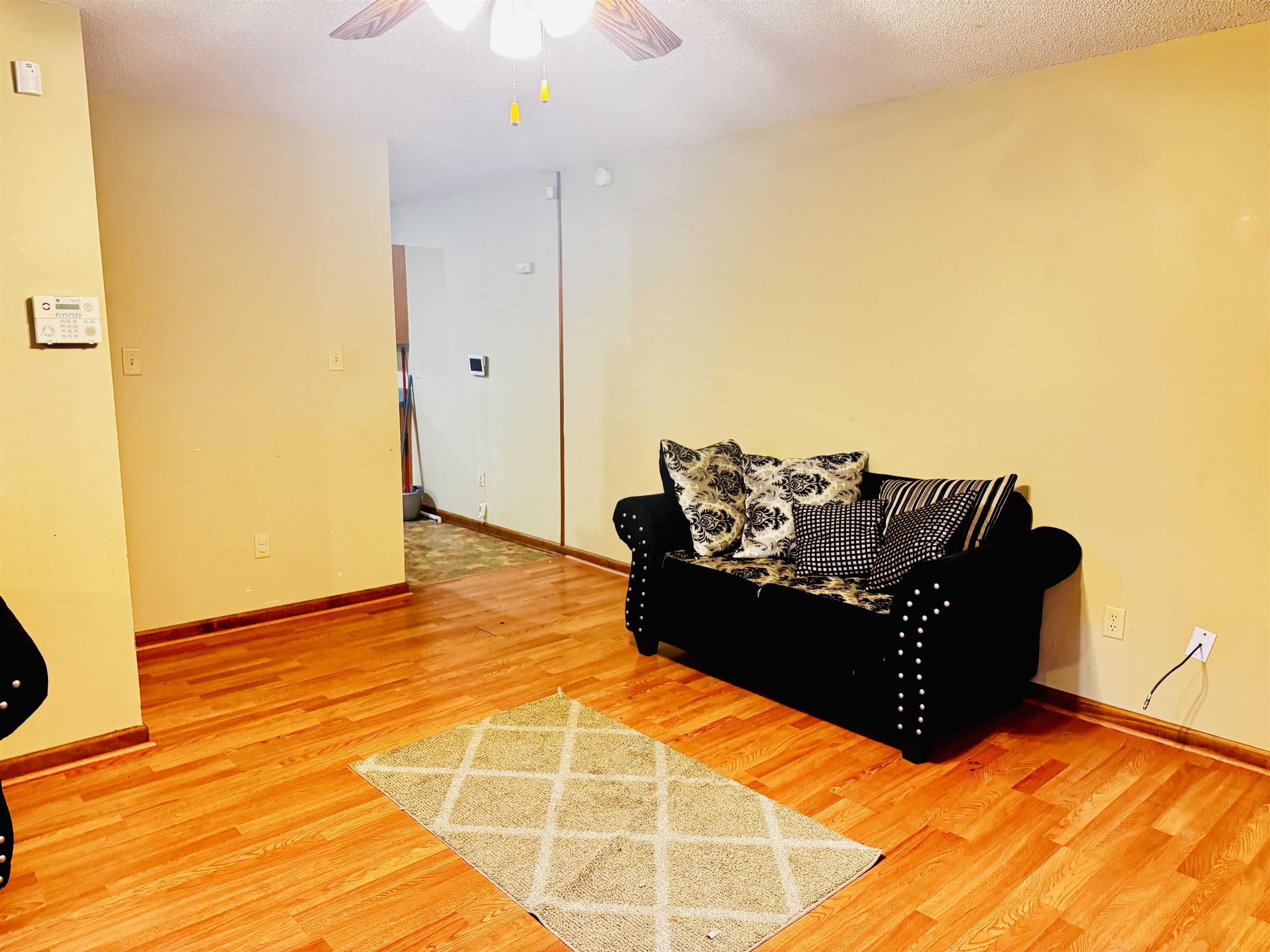 6043 Harvest Hill Cv Property Photo 5