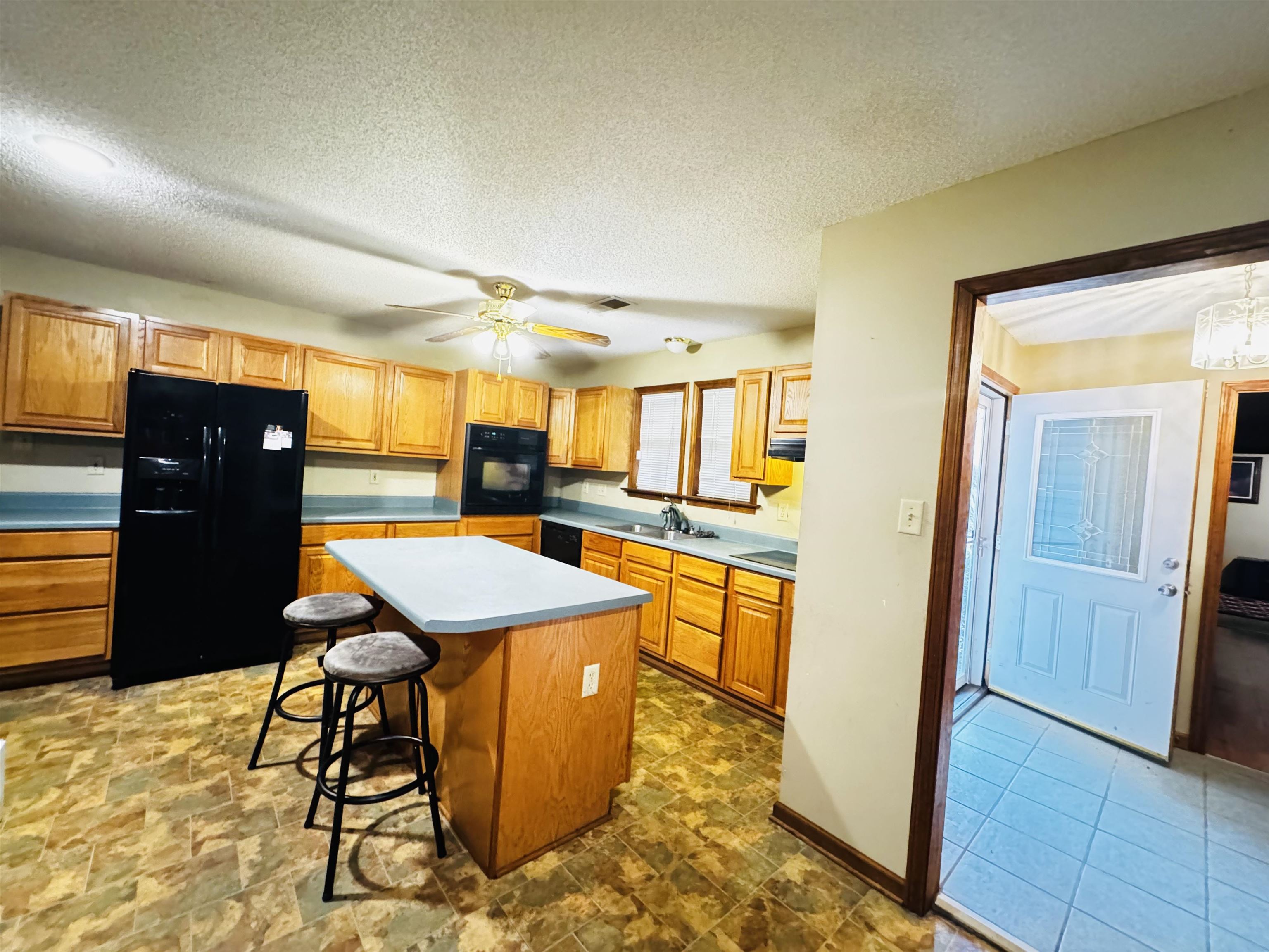 6043 Harvest Hill Cv Property Photo 8