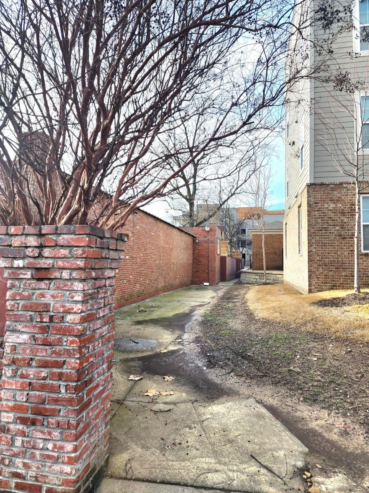 611 N Main St Property Photo 6