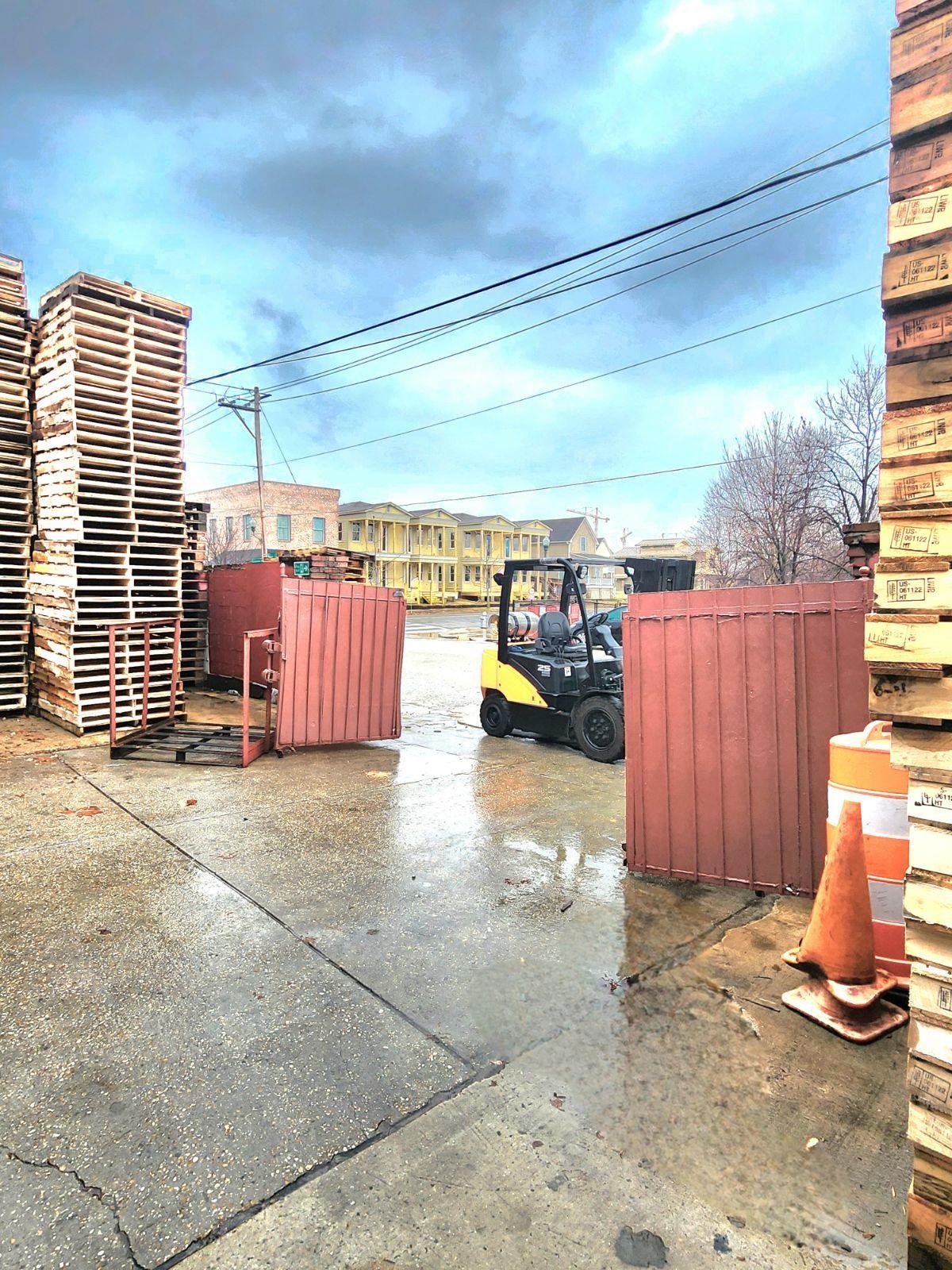 611 N Main St Property Photo 21