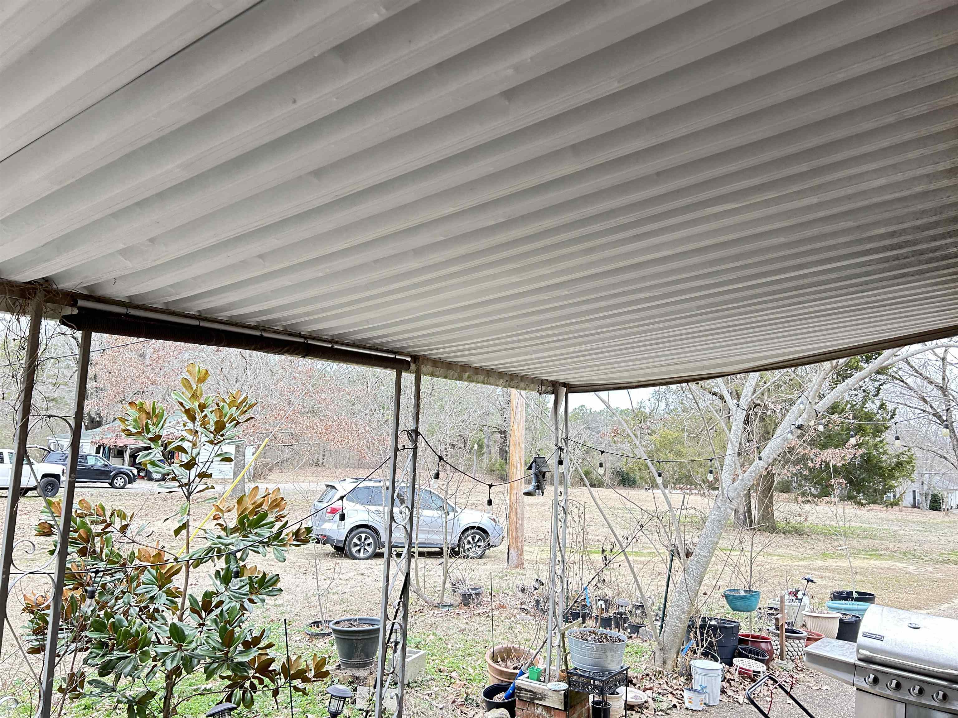 11381 Macon Rd Property Photo 5