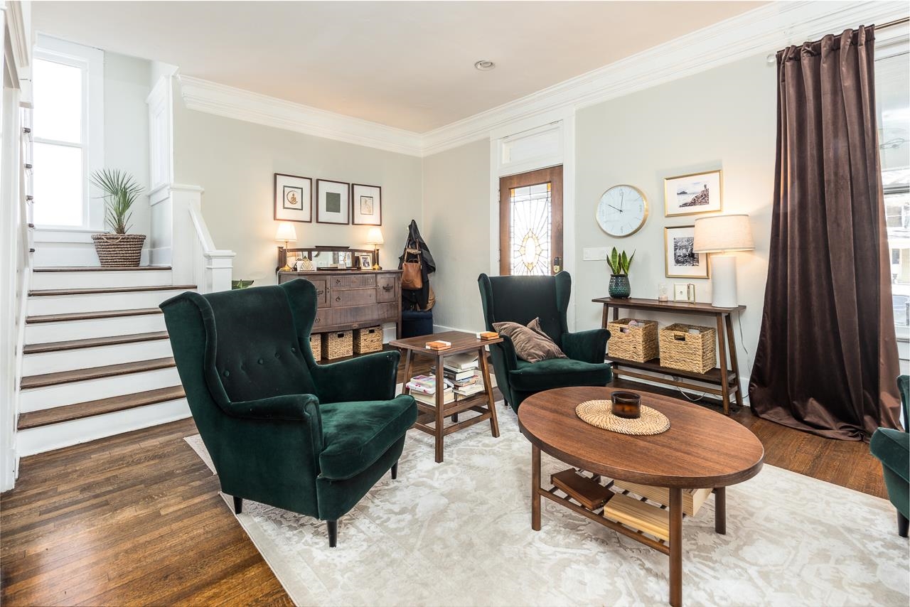 1777 CARR AVE Property Image