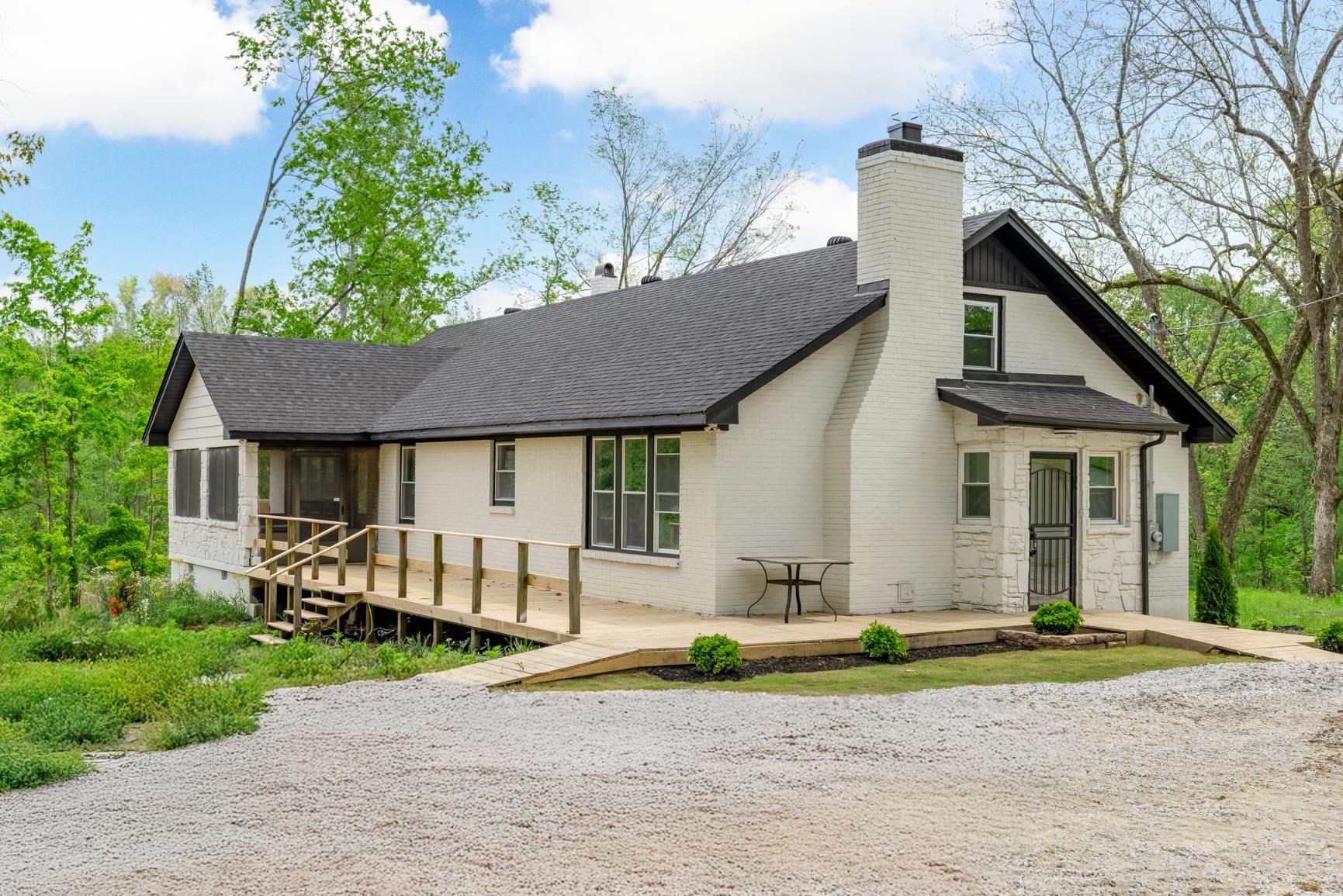 7441 WALSH RD Property Image