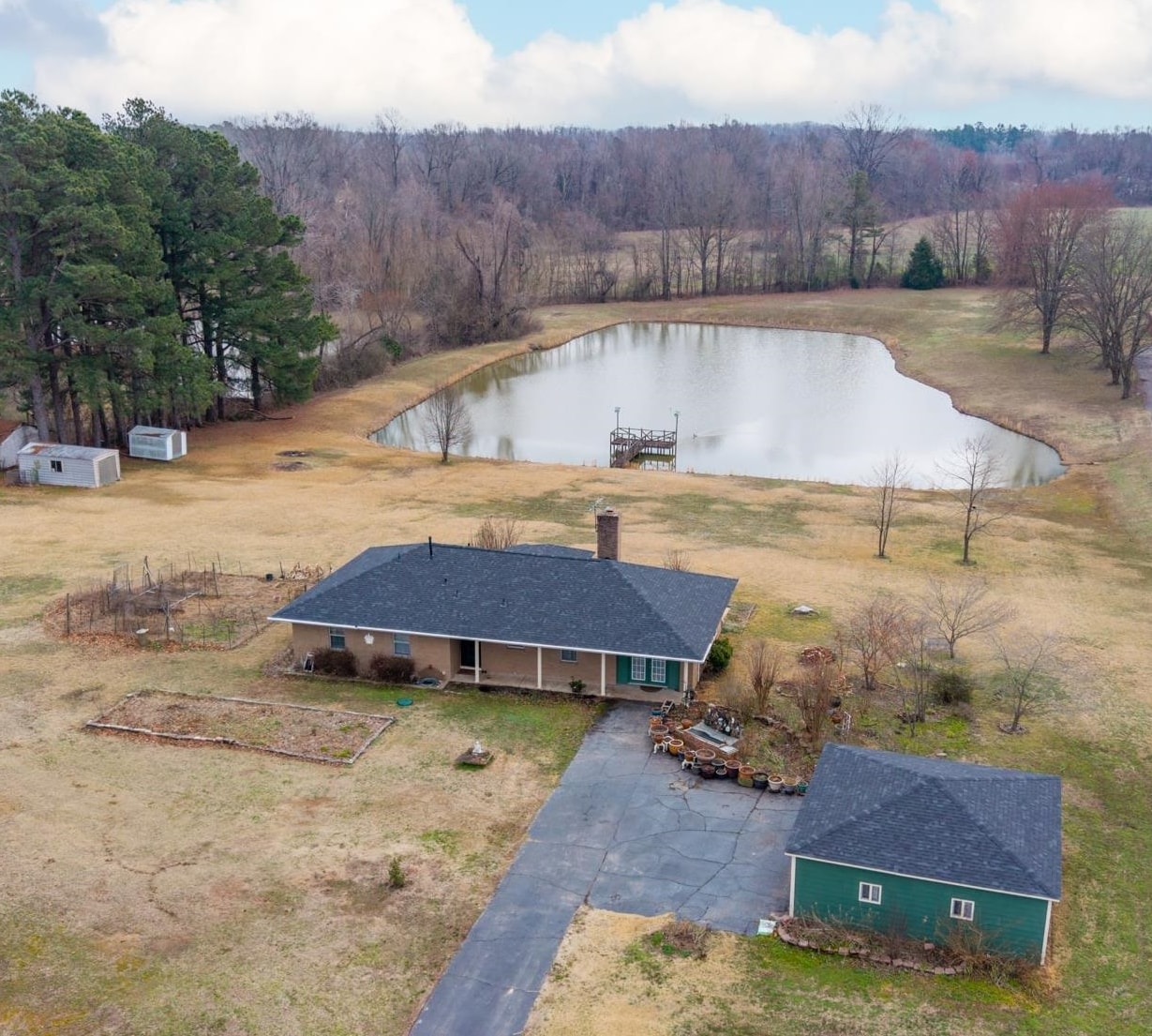 6790 Millington Rd Property Photo 1