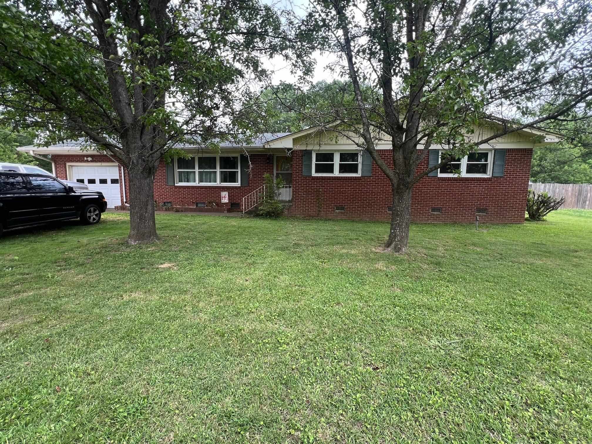 295 Claybrook Dr Property Photo 1