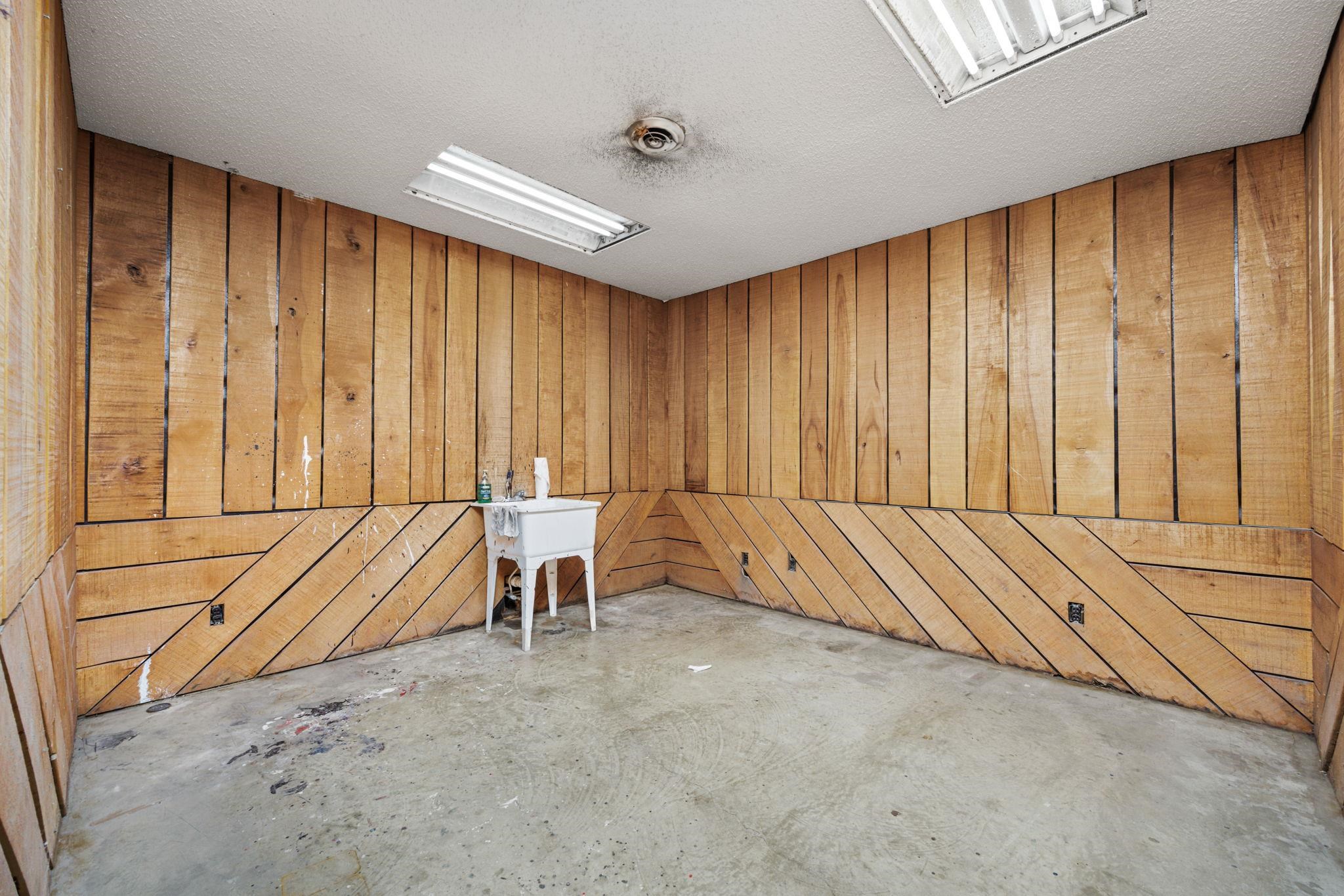 504 N Harper Rd Property Photo 13