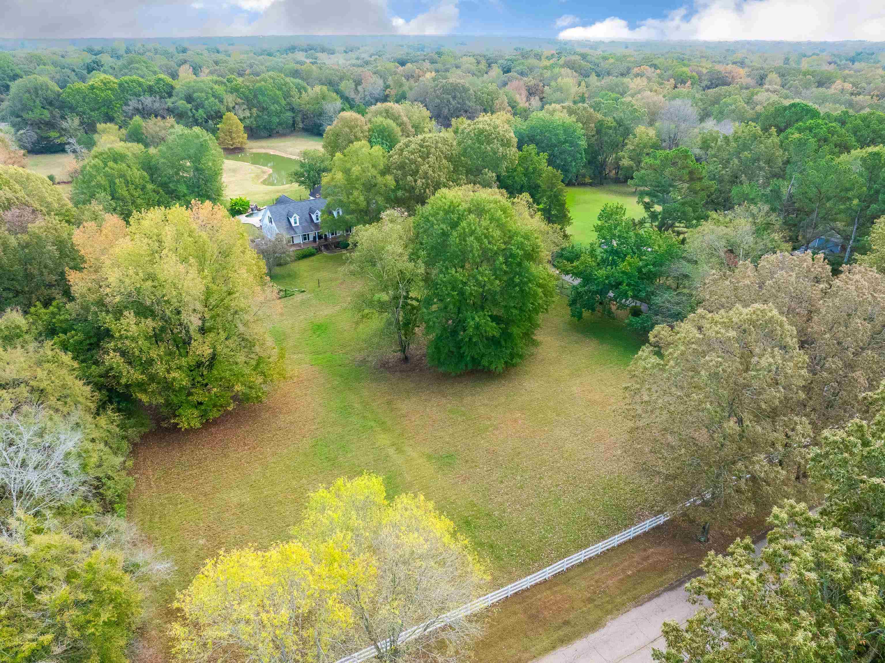 1172 N Reid-hooker Rd Property Photo 1