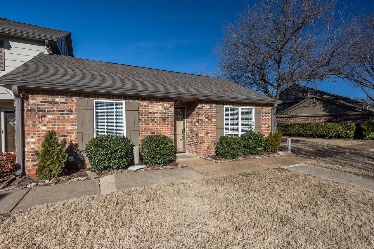 1736 Hobbits Glen Dr 44 Property Photo 1