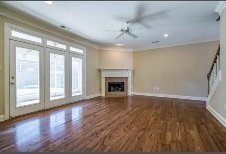 8495 Farley Ave Property Photo 3