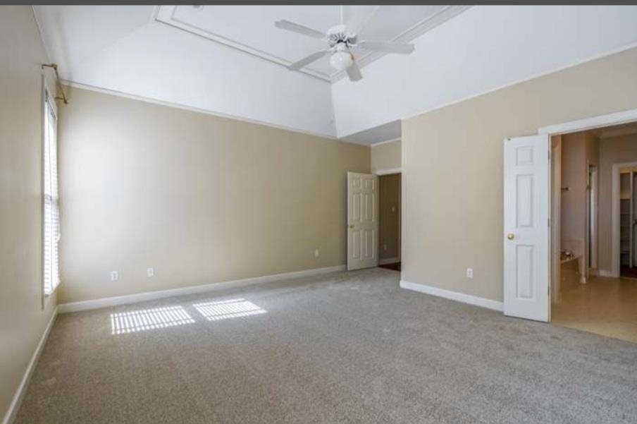 8495 Farley Ave Property Photo 10