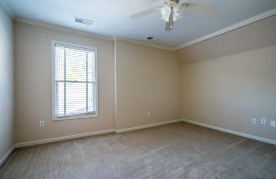 8495 Farley Ave Property Photo 11