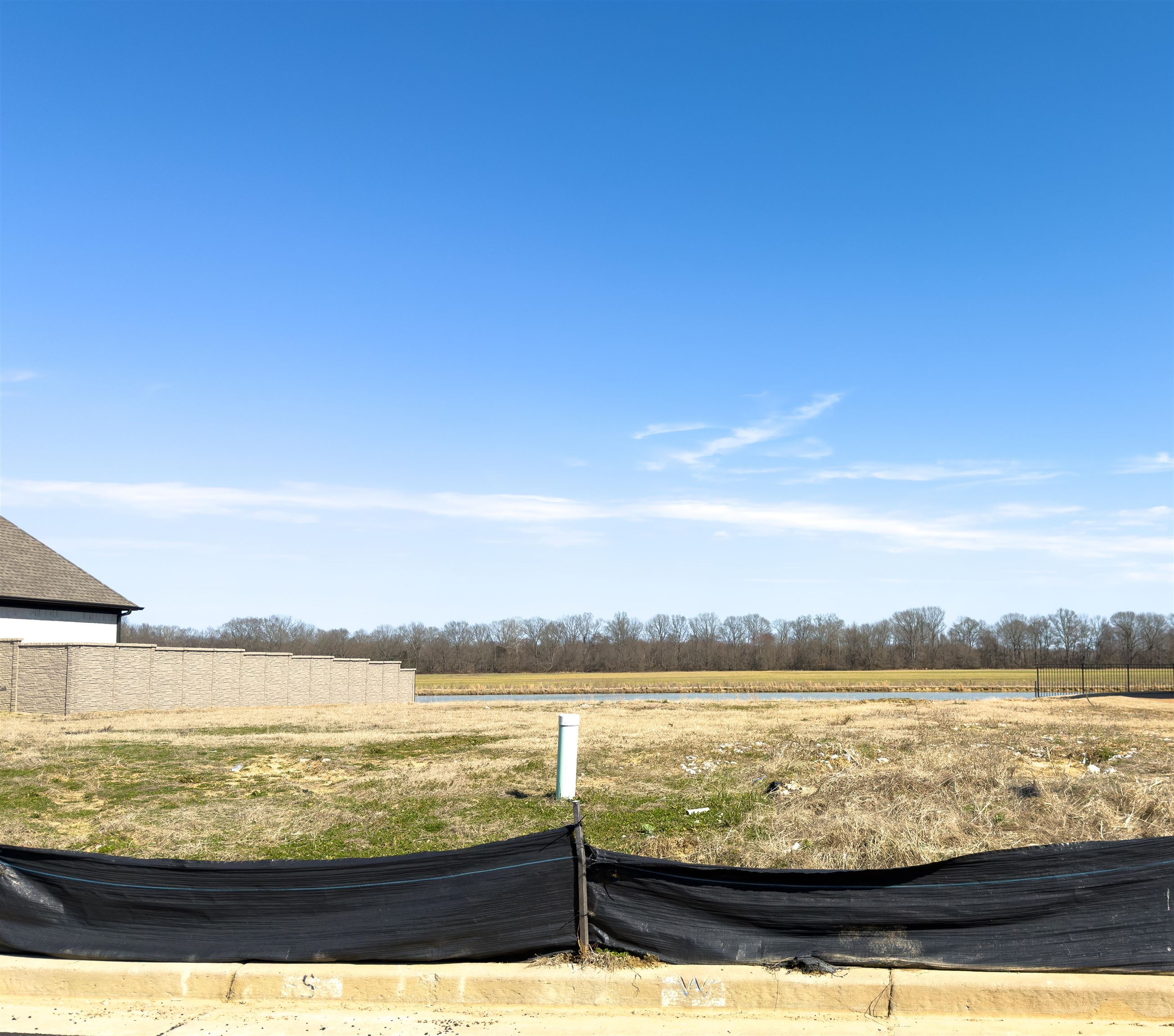 6498 Clarkson Cir E Property Photo 1