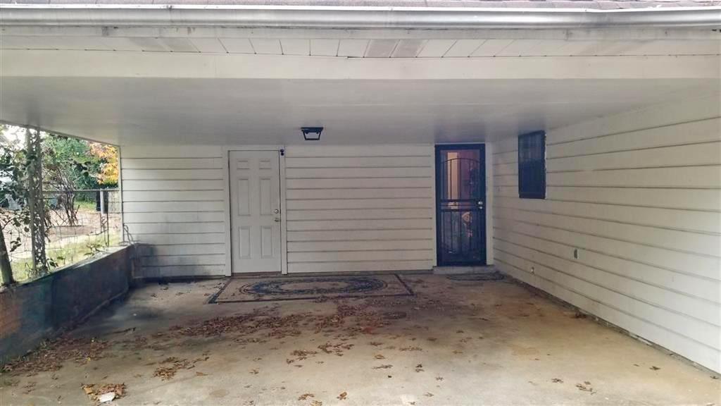 3313 Earl Dr Property Photo 3