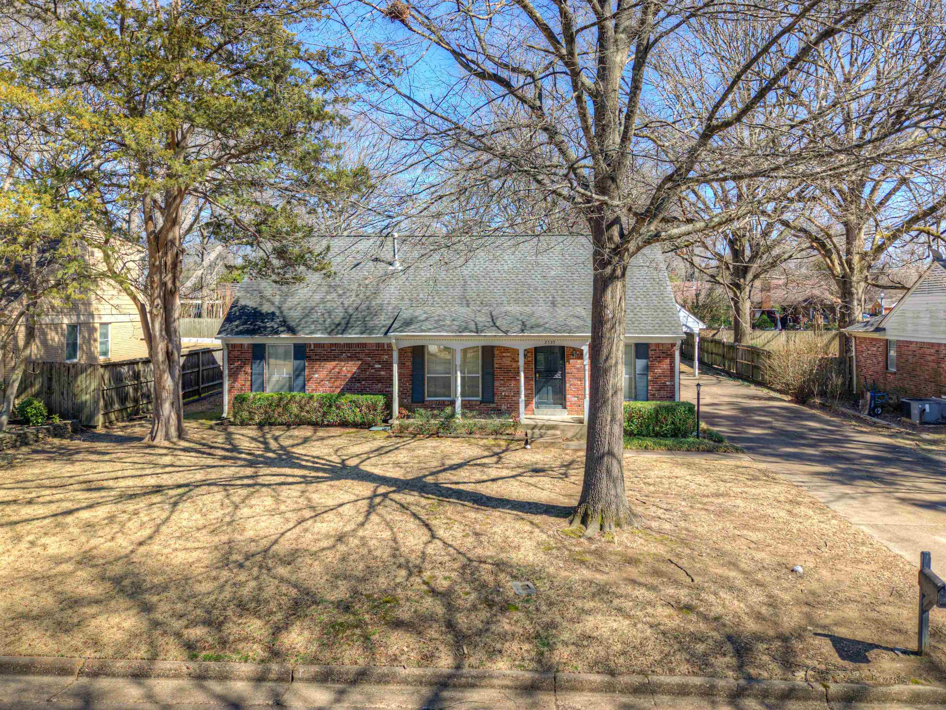 2530 Rosehaven St Property Photo 1