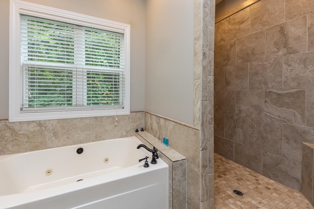 455 Lakeshore Dr Property Photo 28