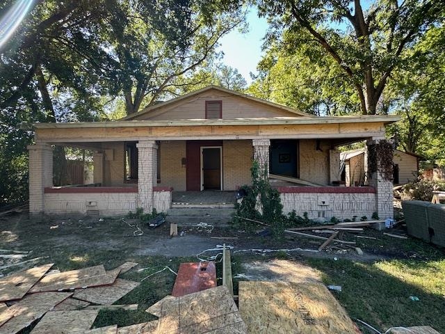 325 E Ripley Ave Property Photo 1