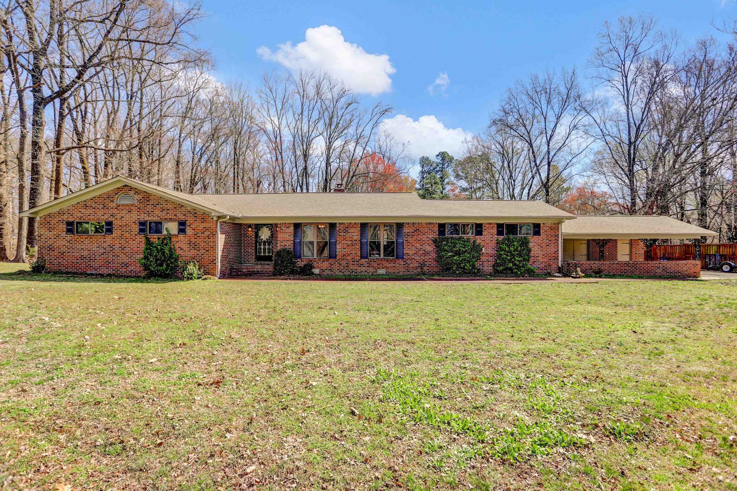 292 Sassafras Cir Property Photo 1