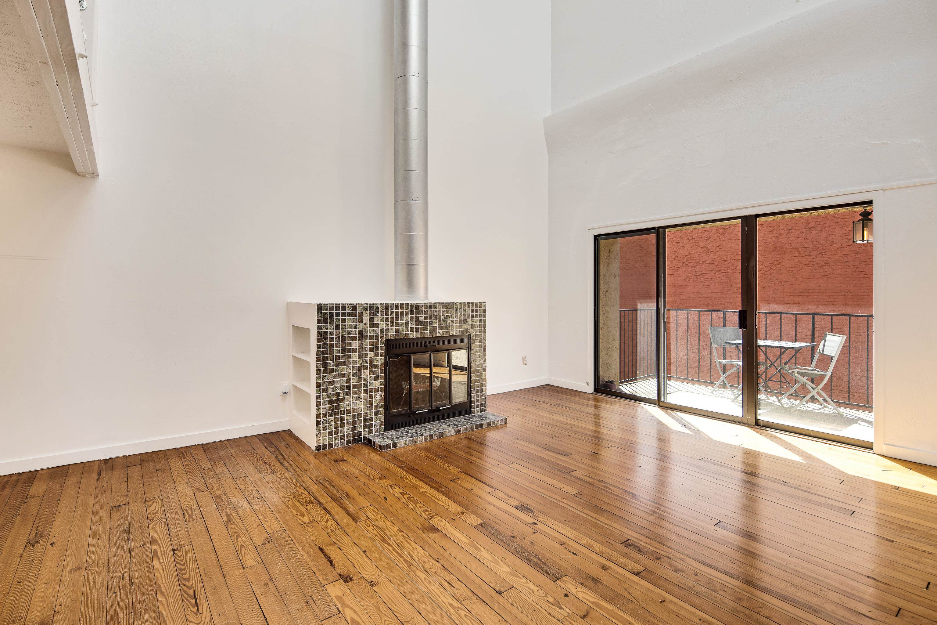 107 S Front St 45 Property Photo 7
