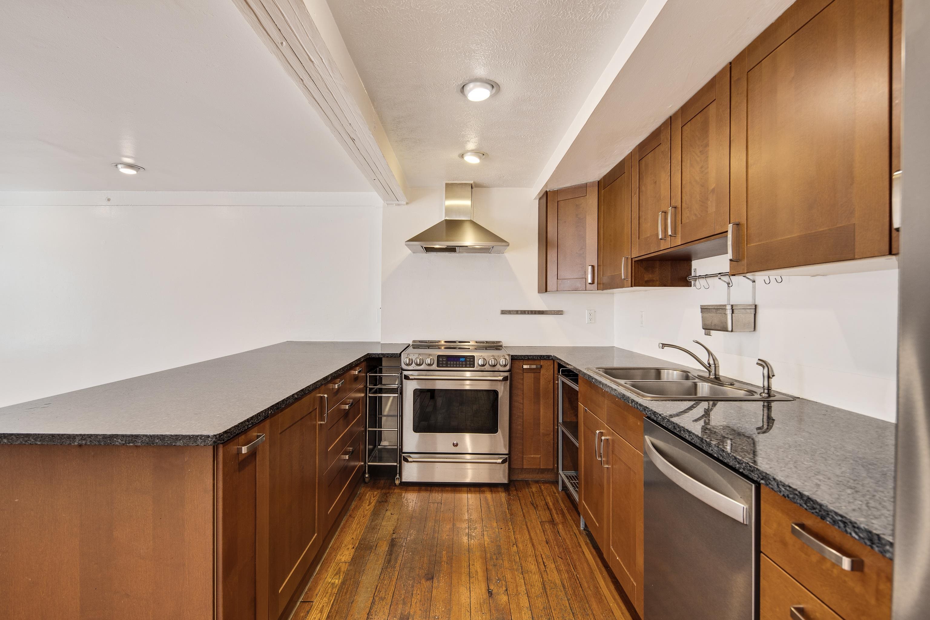 107 S Front St 45 Property Photo 10
