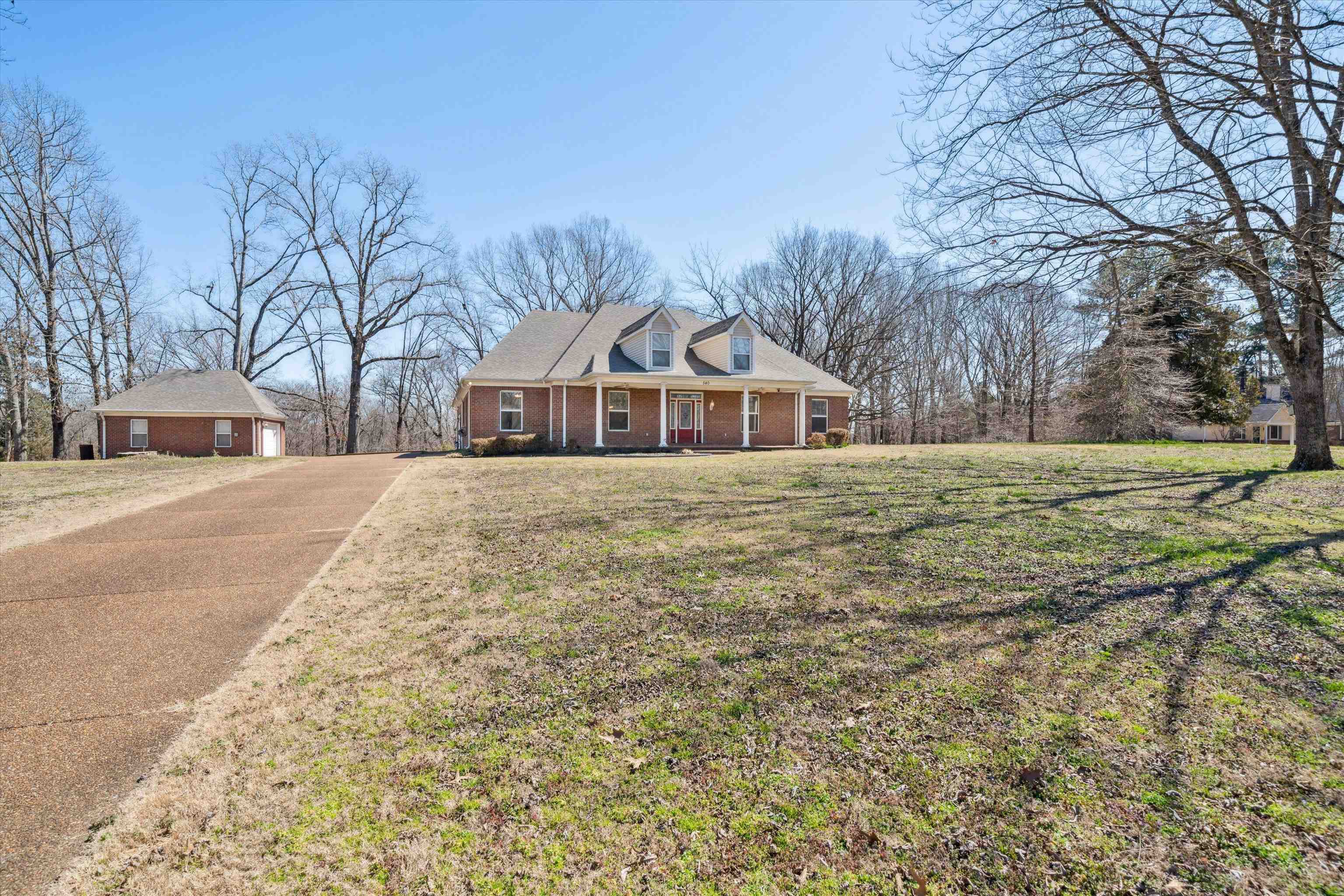 540 Helene Dr Property Photo 1