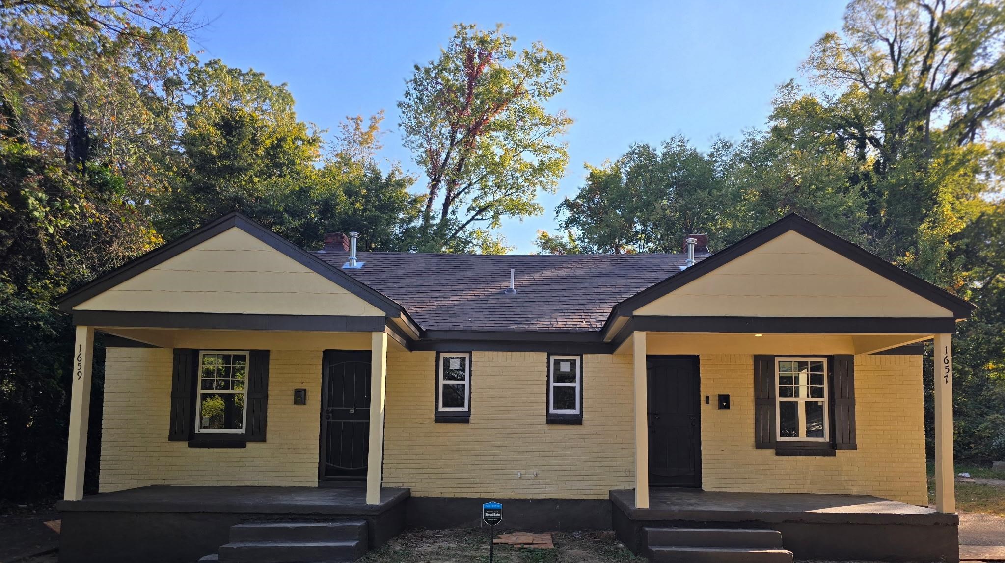 1659 Southern Ave Property Photo 1