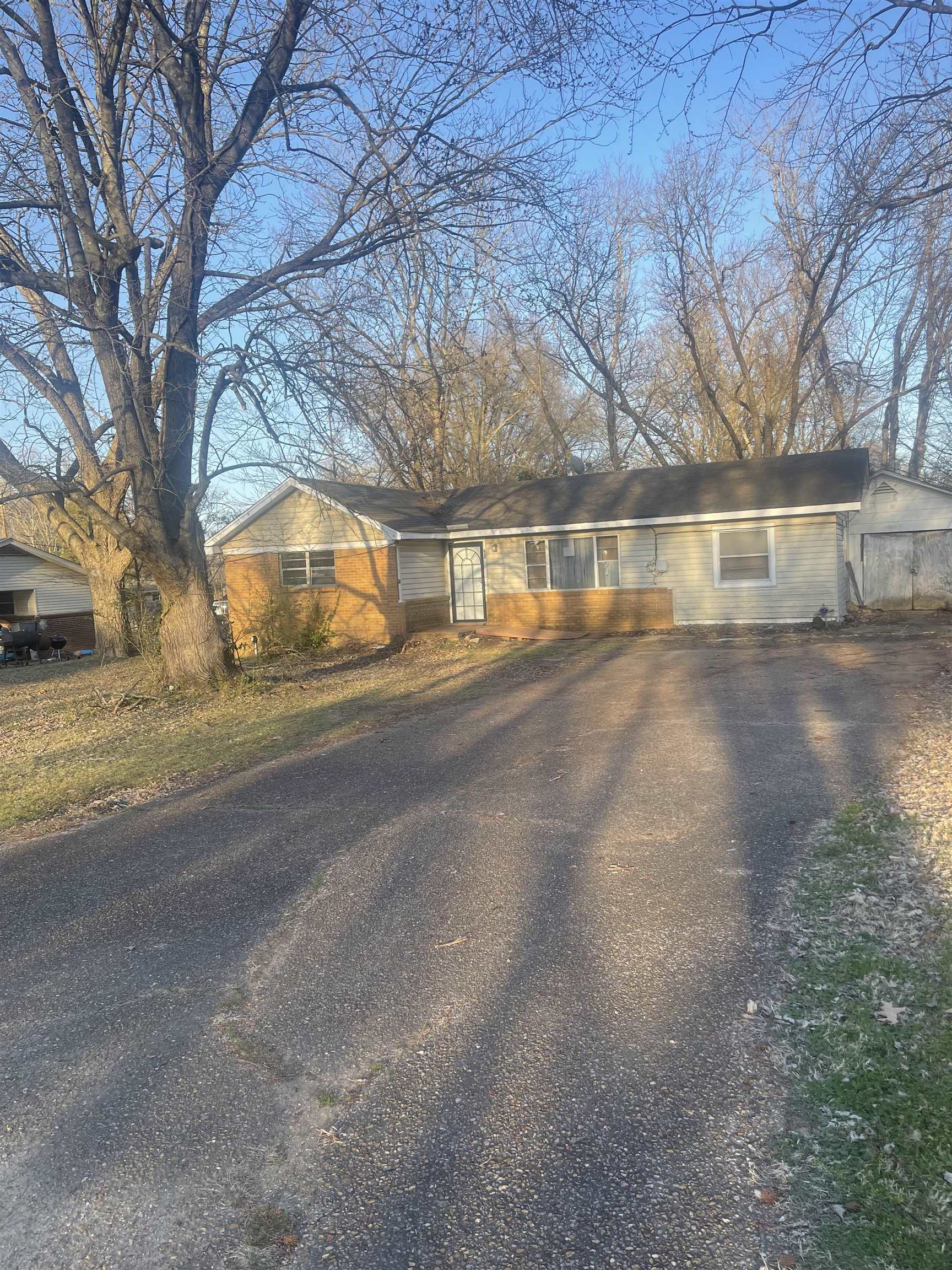 30 Allen Cir Property Photo 1