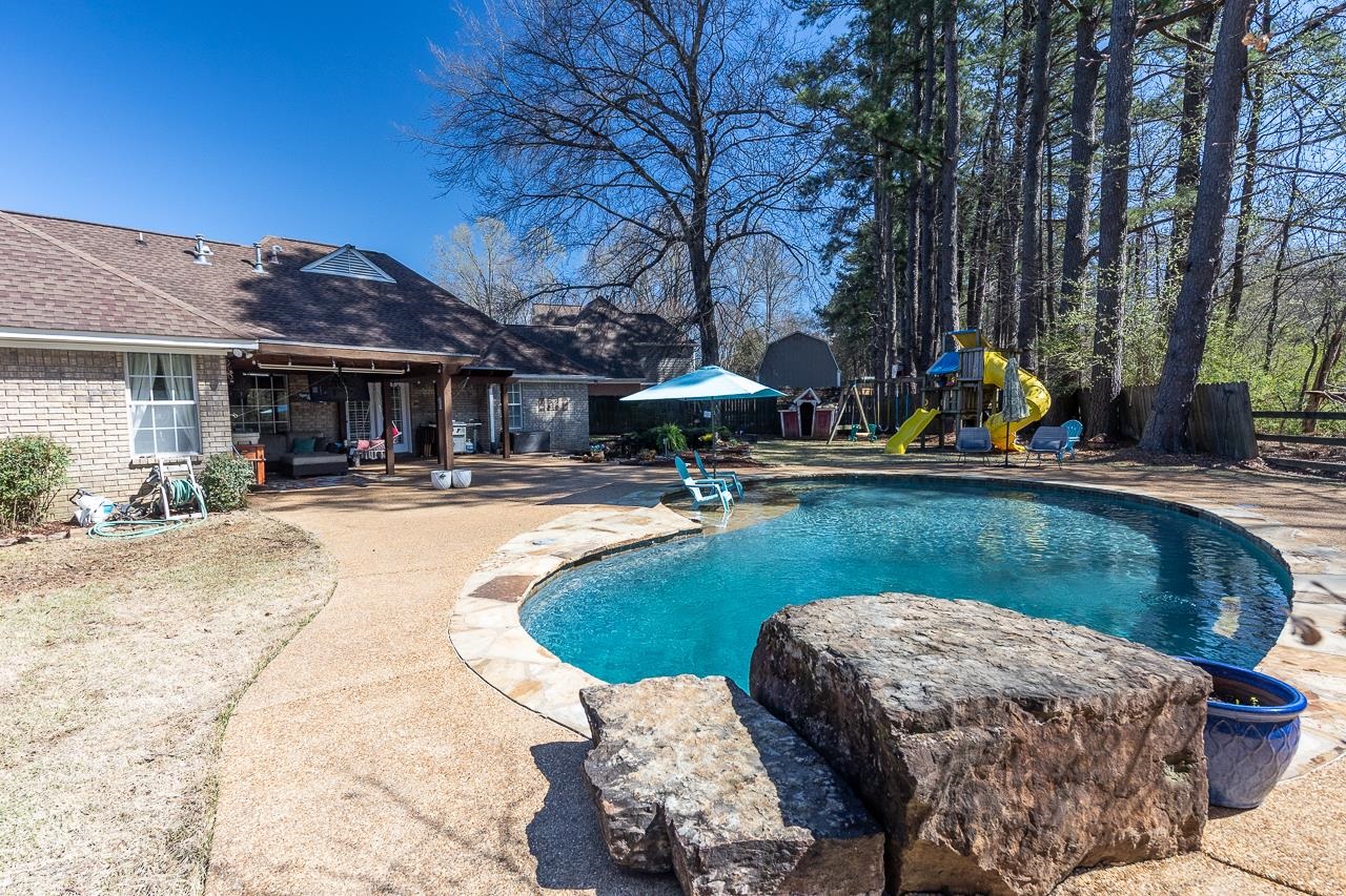 6044 Masters Woods Cv Property Photo 1