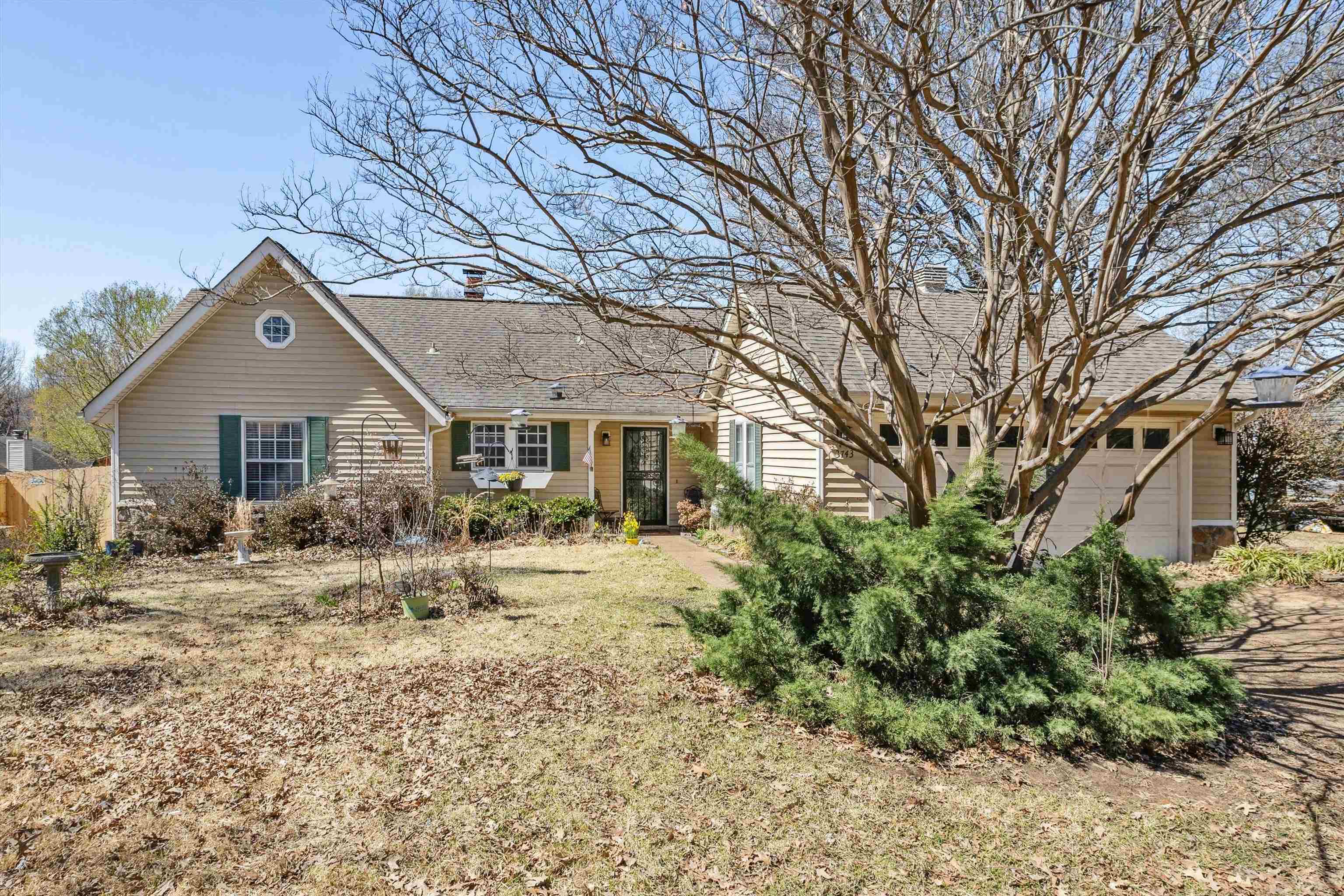 3743 Stonehill Dr Property Photo 1