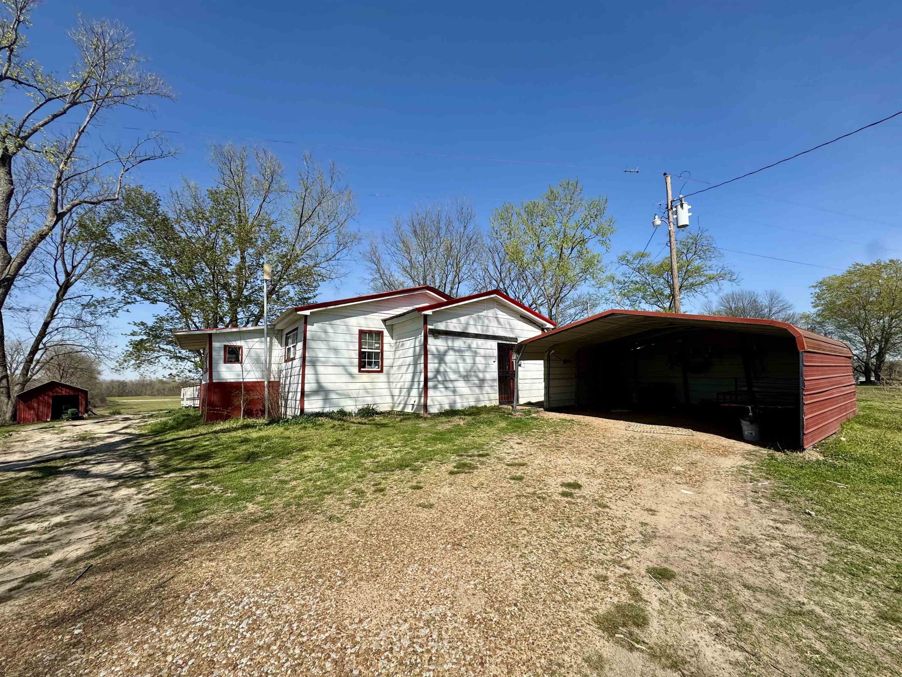 2134 Downing Rd Property Photo 1