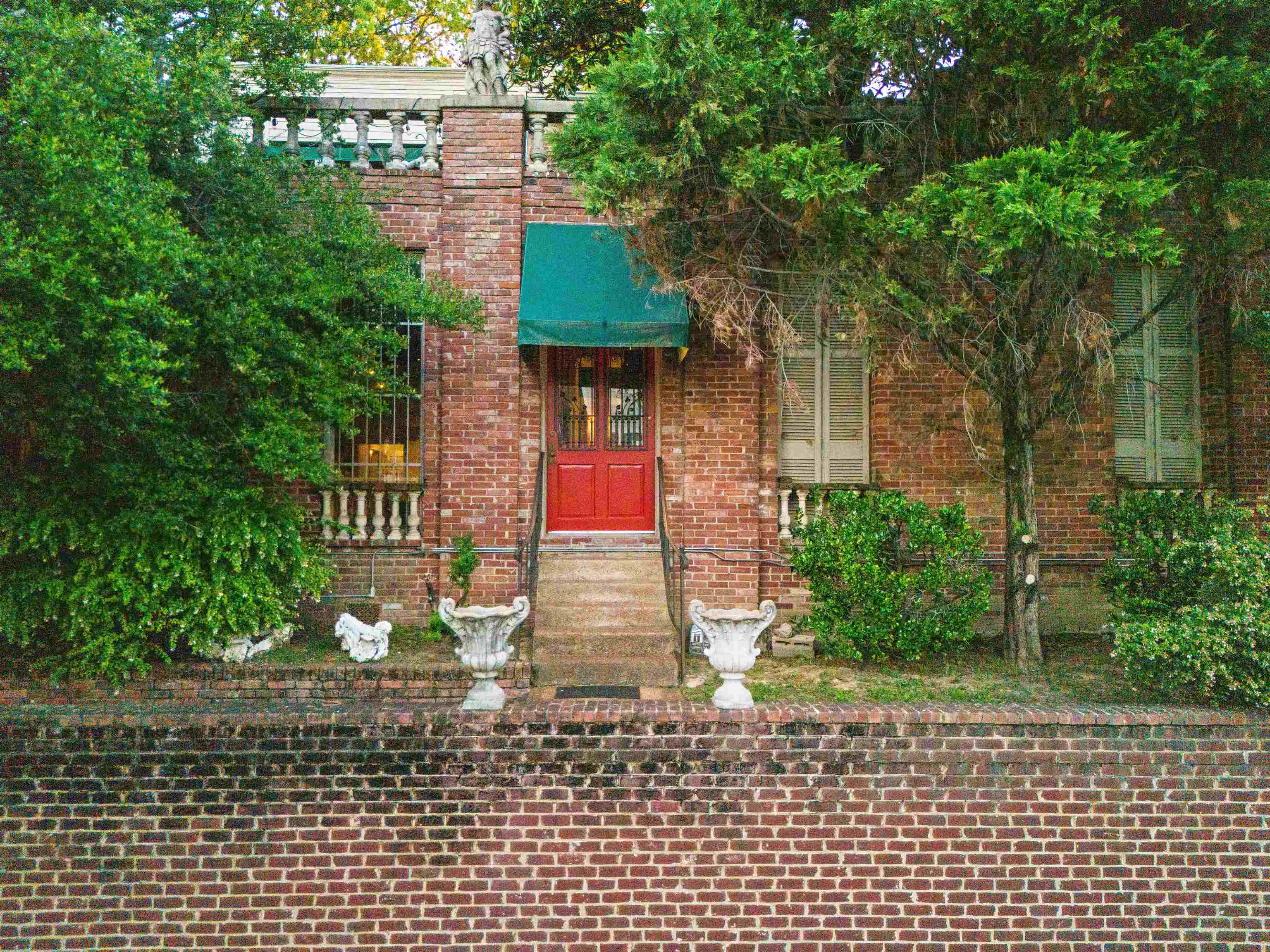 671 Jefferson Ave Property Photo 31