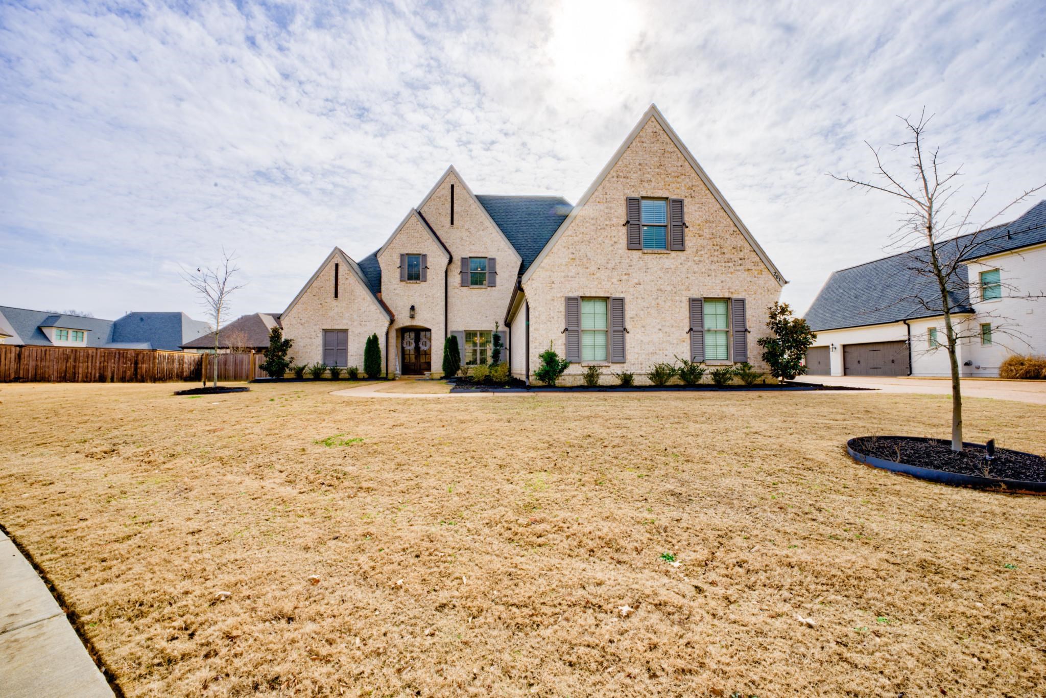 201 Kendall Grove Cv Property Photo 1