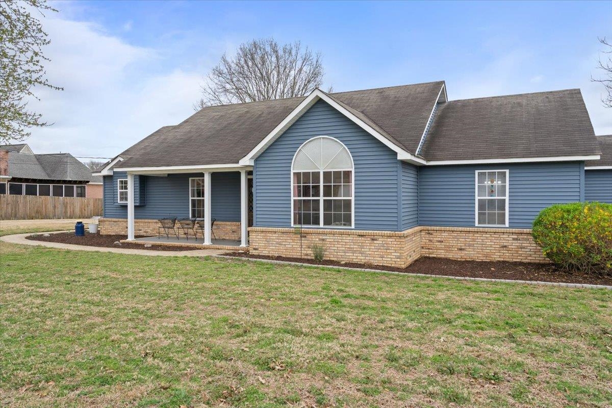 195 J E Blaydes Pky Property Photo 1