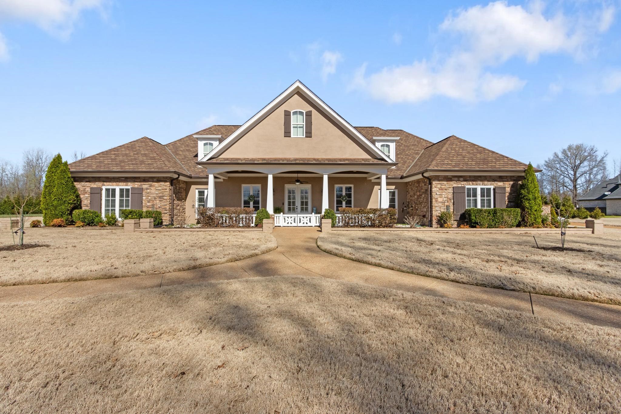235 AMHERST DR