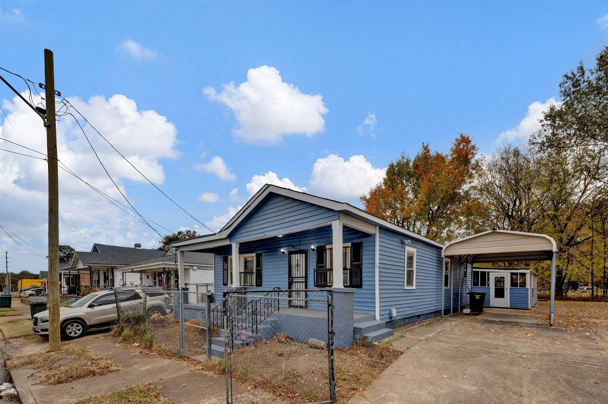 1480 Warford St Property Photo 3