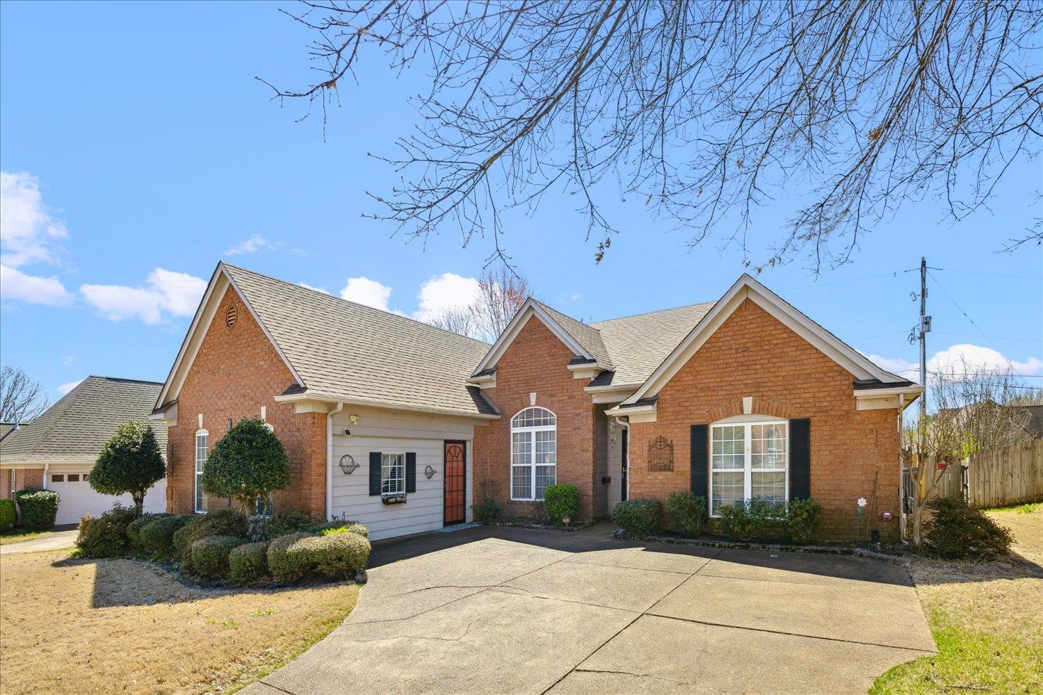 9205 Tamhaven Dr Property Photo 1