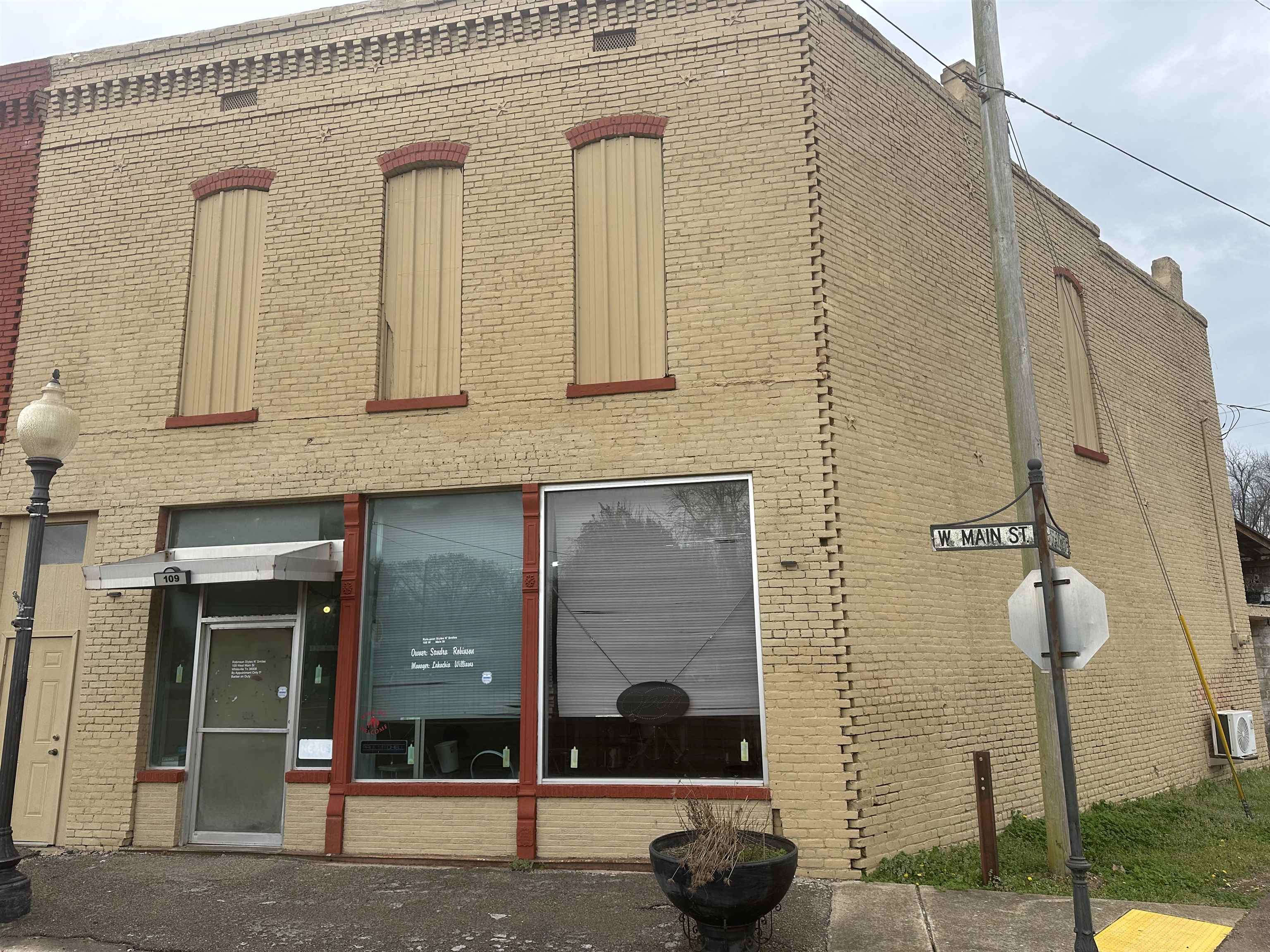 109 West Main Street St Property Photo 1